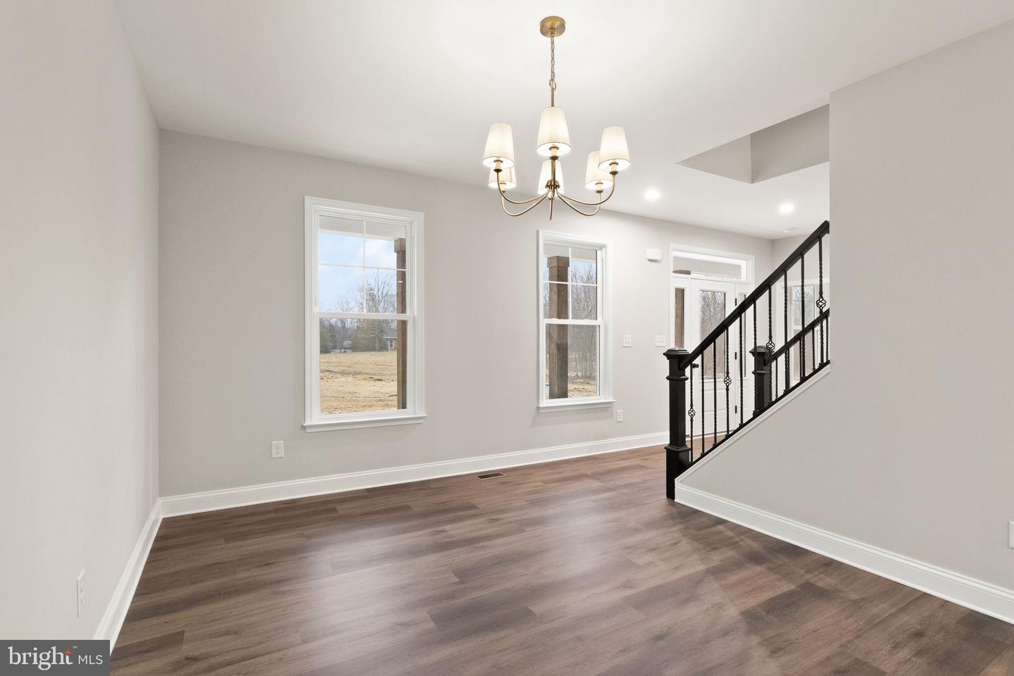 4823 STONEFIELD LN, WARRENTON, Virginia 20187, 4 Bedrooms Bedrooms, 7 Rooms Rooms,3 BathroomsBathrooms,Residential,For sale,4823 STONEFIELD LN,VAFQ2019372 MLS # VAFQ2019372