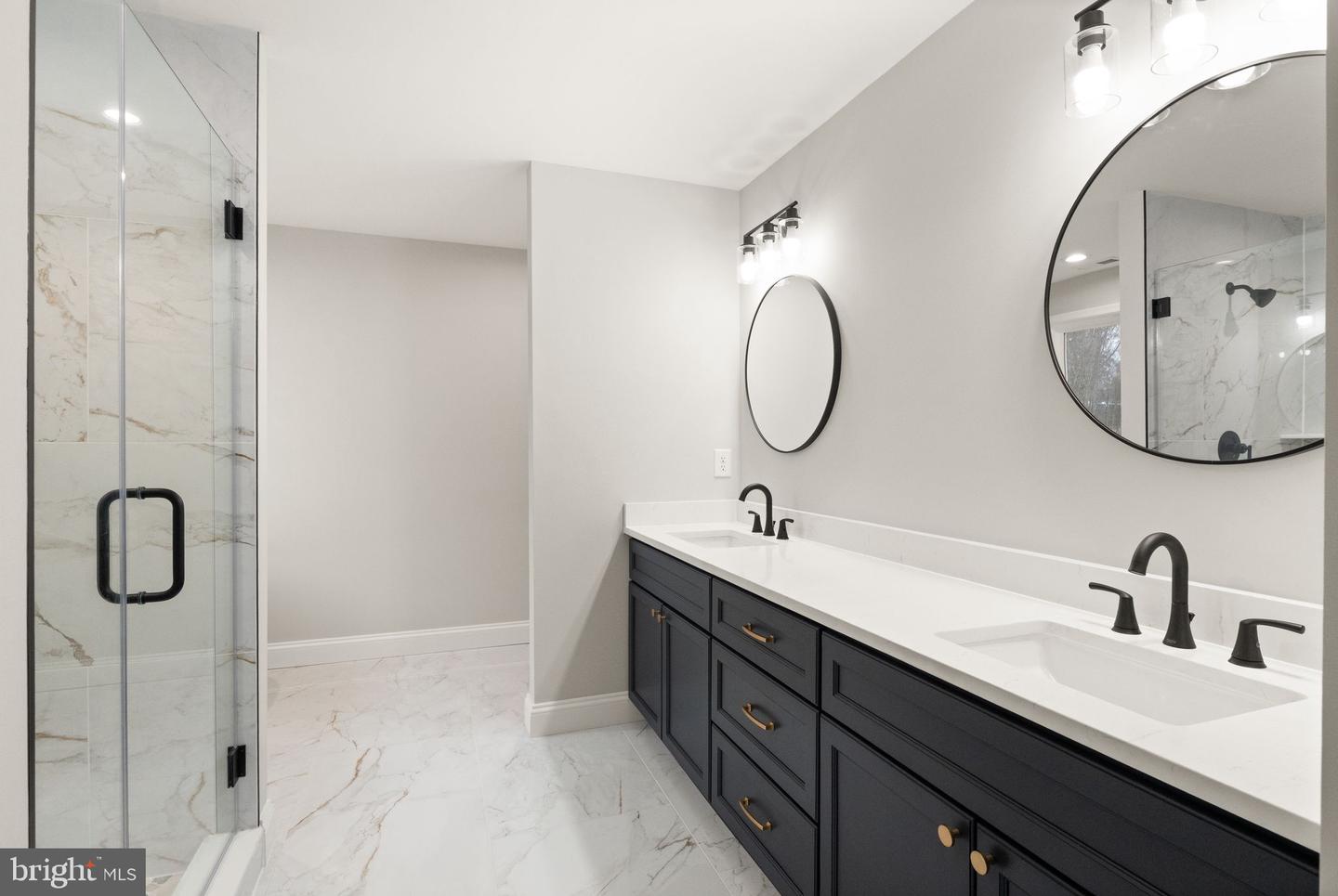 4823 STONEFIELD LN, WARRENTON, Virginia 20187, 4 Bedrooms Bedrooms, 7 Rooms Rooms,3 BathroomsBathrooms,Residential,For sale,4823 STONEFIELD LN,VAFQ2019372 MLS # VAFQ2019372