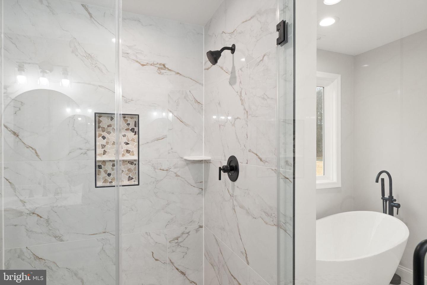 4823 STONEFIELD LN, WARRENTON, Virginia 20187, 4 Bedrooms Bedrooms, 7 Rooms Rooms,3 BathroomsBathrooms,Residential,For sale,4823 STONEFIELD LN,VAFQ2019372 MLS # VAFQ2019372