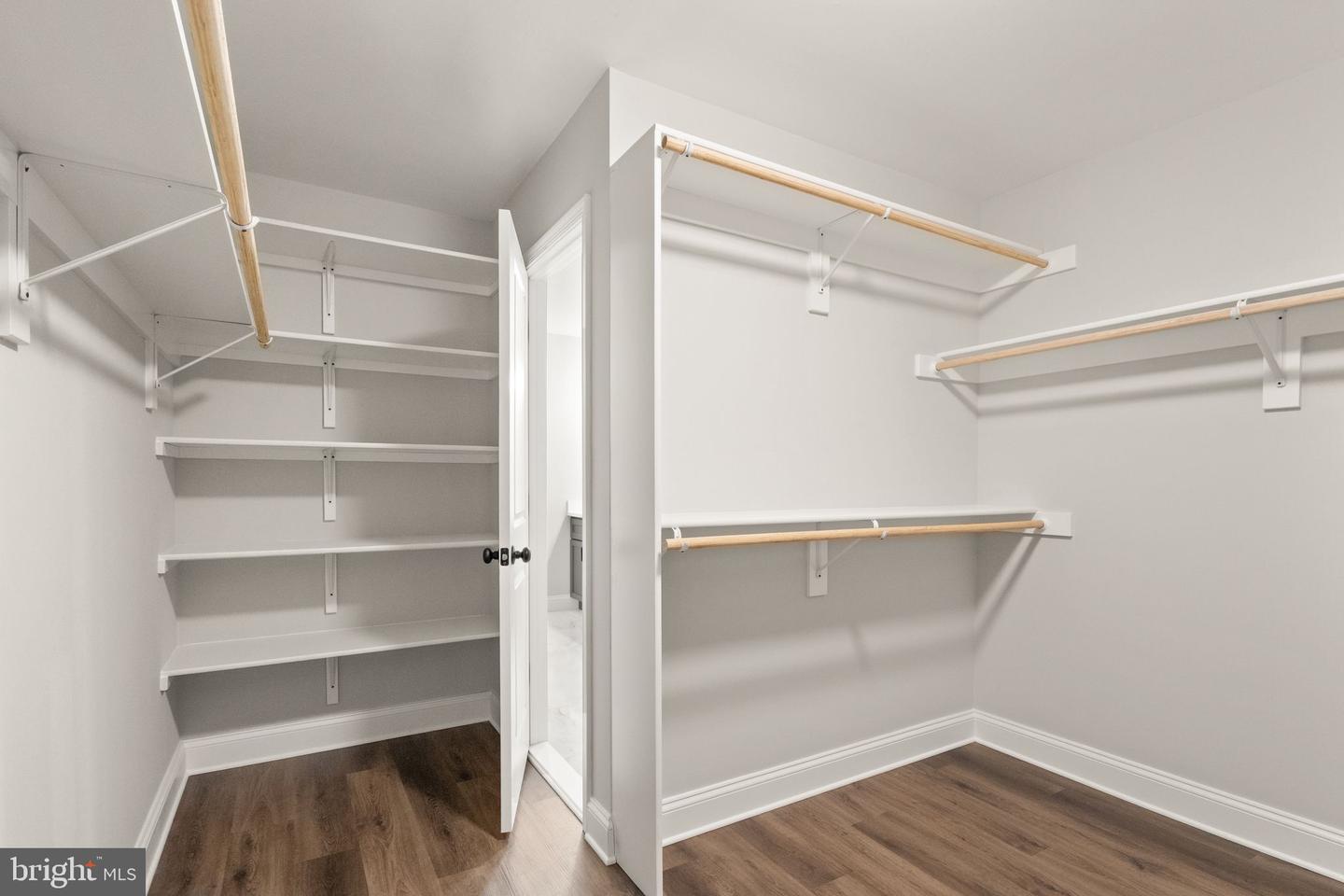 4823 STONEFIELD LN, WARRENTON, Virginia 20187, 4 Bedrooms Bedrooms, 7 Rooms Rooms,3 BathroomsBathrooms,Residential,For sale,4823 STONEFIELD LN,VAFQ2019372 MLS # VAFQ2019372