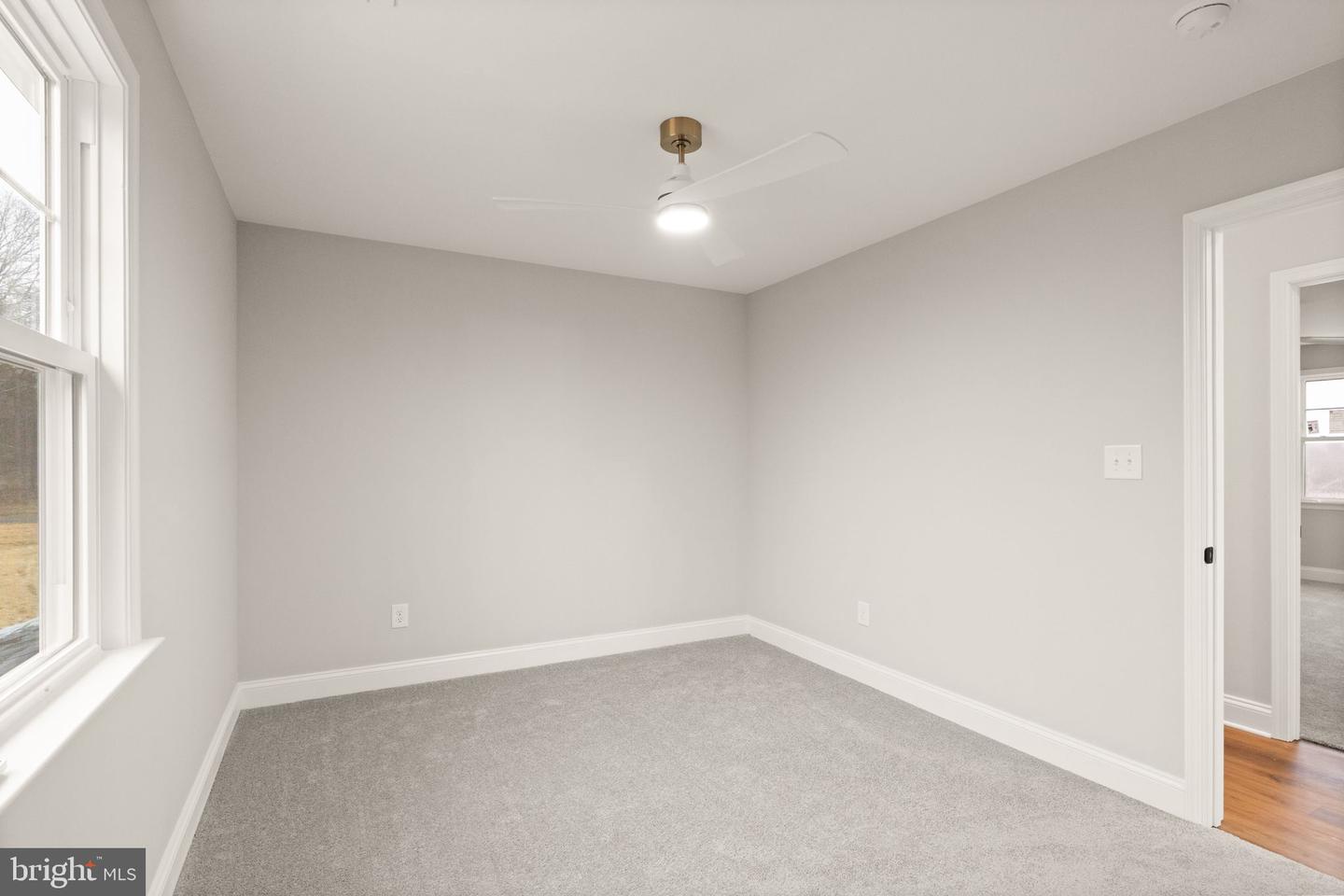 4823 STONEFIELD LN, WARRENTON, Virginia 20187, 4 Bedrooms Bedrooms, 7 Rooms Rooms,3 BathroomsBathrooms,Residential,For sale,4823 STONEFIELD LN,VAFQ2019372 MLS # VAFQ2019372