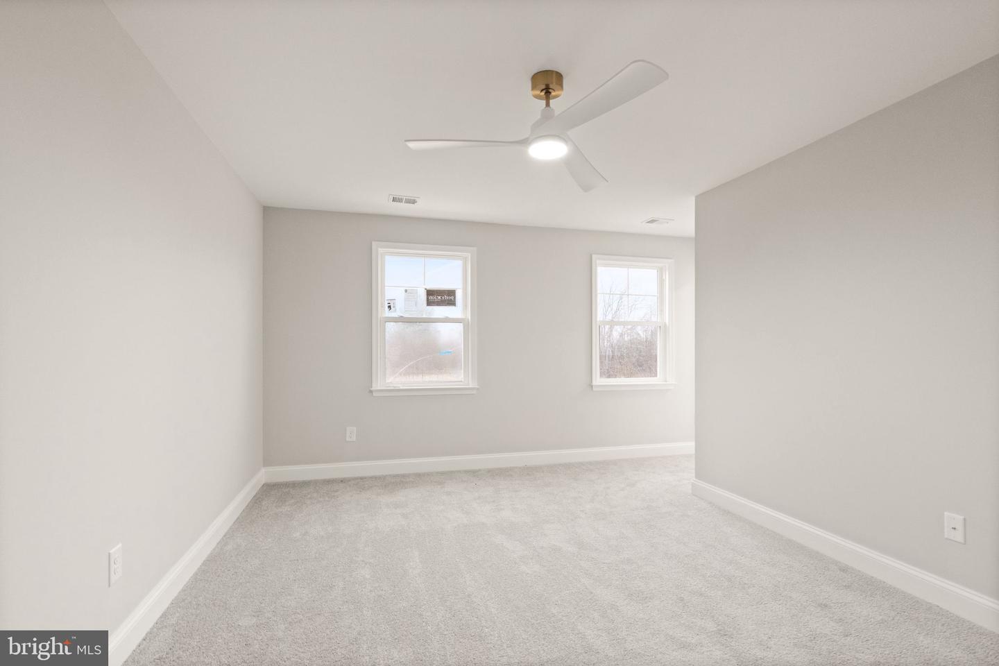 4823 STONEFIELD LN, WARRENTON, Virginia 20187, 4 Bedrooms Bedrooms, 7 Rooms Rooms,3 BathroomsBathrooms,Residential,For sale,4823 STONEFIELD LN,VAFQ2019372 MLS # VAFQ2019372