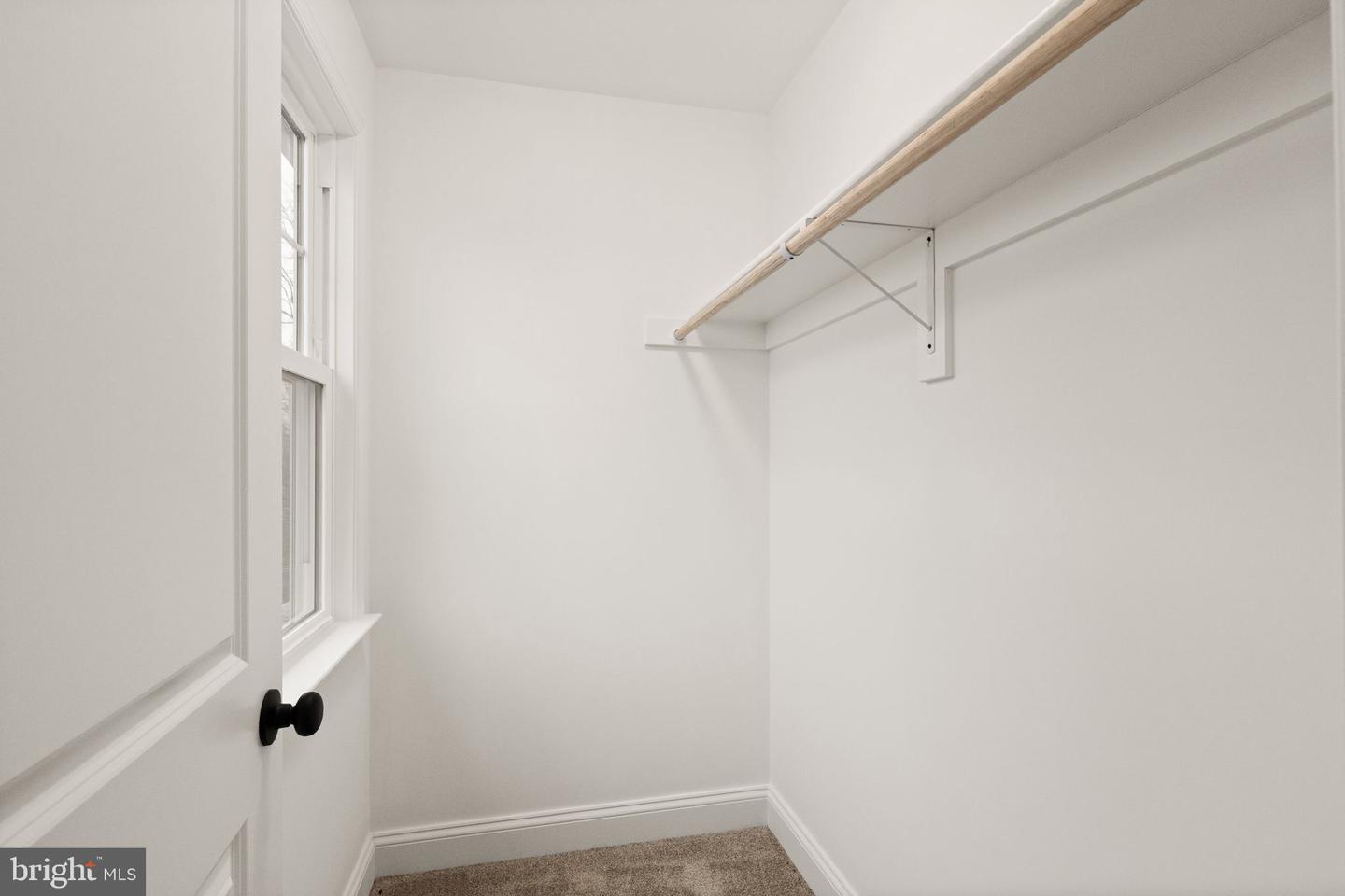 4823 STONEFIELD LN, WARRENTON, Virginia 20187, 4 Bedrooms Bedrooms, 7 Rooms Rooms,3 BathroomsBathrooms,Residential,For sale,4823 STONEFIELD LN,VAFQ2019372 MLS # VAFQ2019372