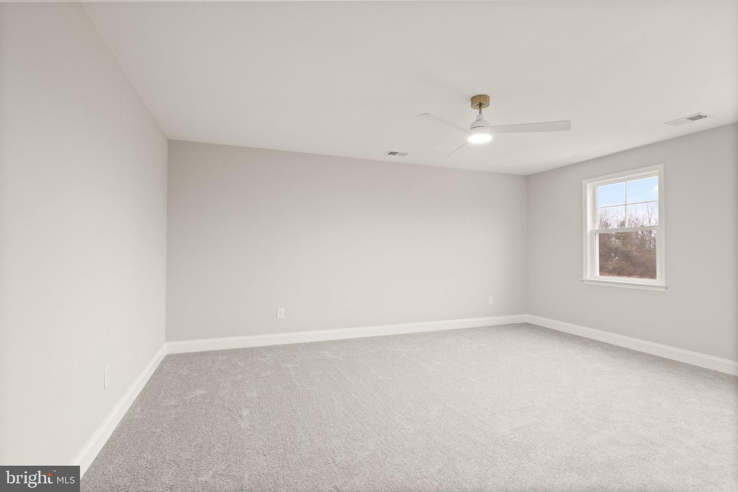 4823 STONEFIELD LN, WARRENTON, Virginia 20187, 4 Bedrooms Bedrooms, 7 Rooms Rooms,3 BathroomsBathrooms,Residential,For sale,4823 STONEFIELD LN,VAFQ2019372 MLS # VAFQ2019372