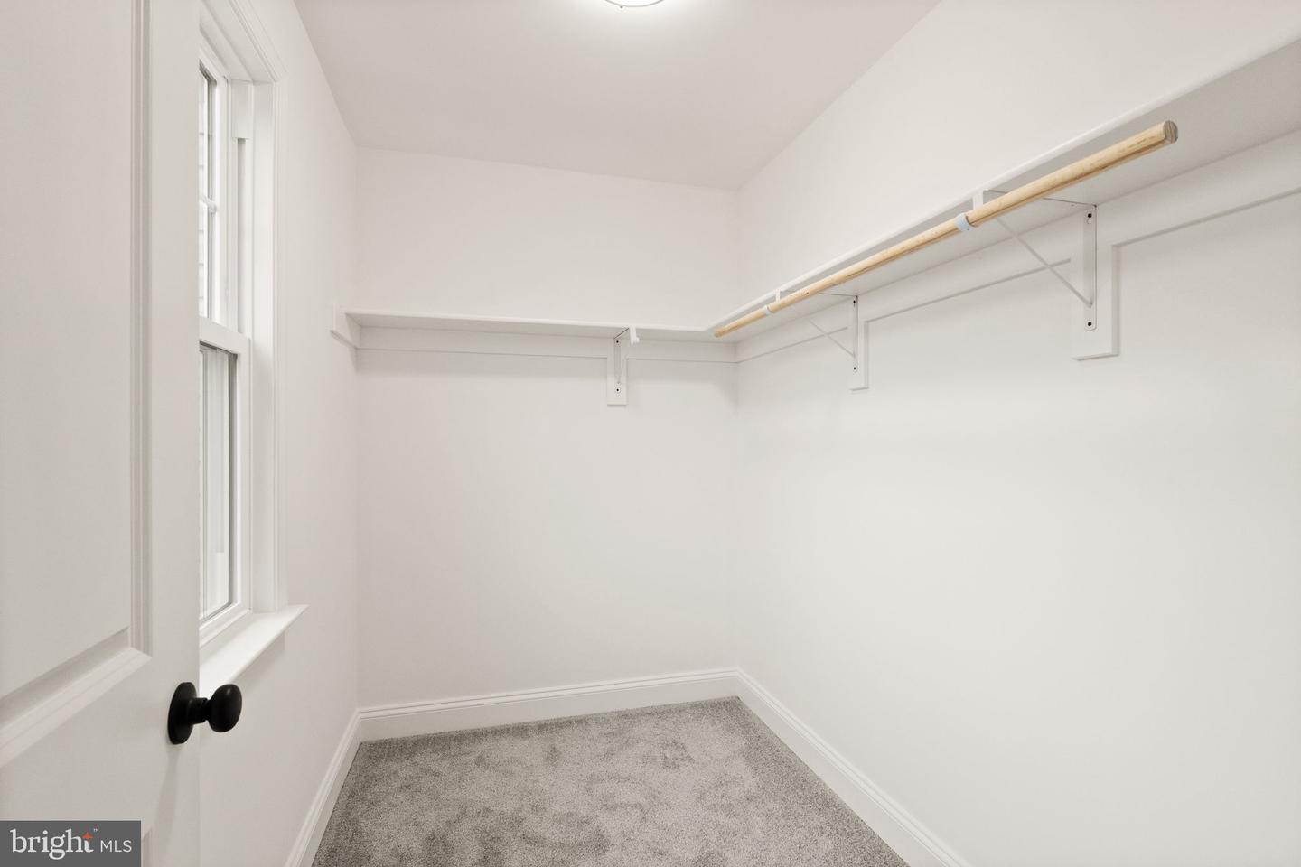 4823 STONEFIELD LN, WARRENTON, Virginia 20187, 4 Bedrooms Bedrooms, 7 Rooms Rooms,3 BathroomsBathrooms,Residential,For sale,4823 STONEFIELD LN,VAFQ2019372 MLS # VAFQ2019372