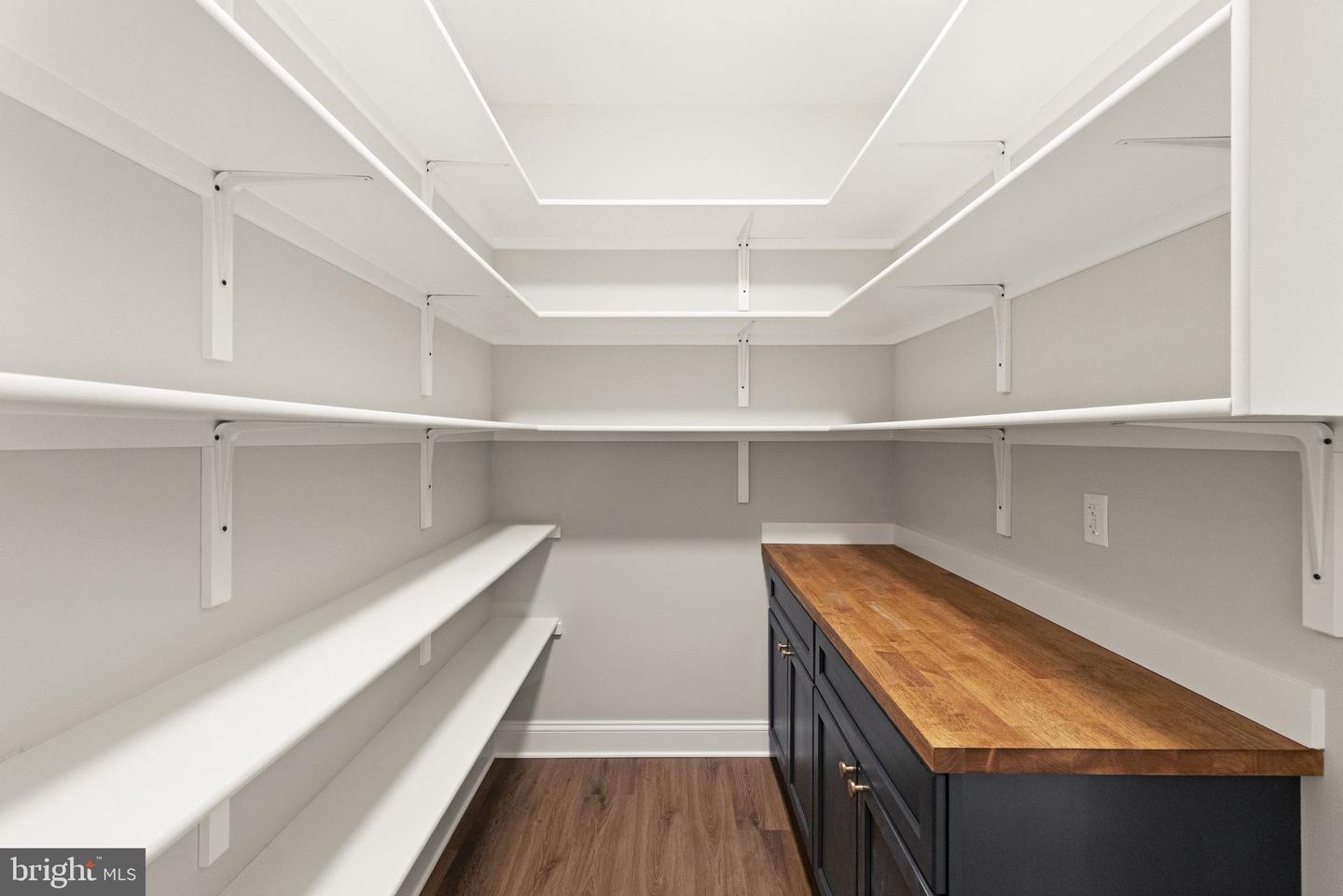 4823 STONEFIELD LN, WARRENTON, Virginia 20187, 4 Bedrooms Bedrooms, 7 Rooms Rooms,3 BathroomsBathrooms,Residential,For sale,4823 STONEFIELD LN,VAFQ2019372 MLS # VAFQ2019372