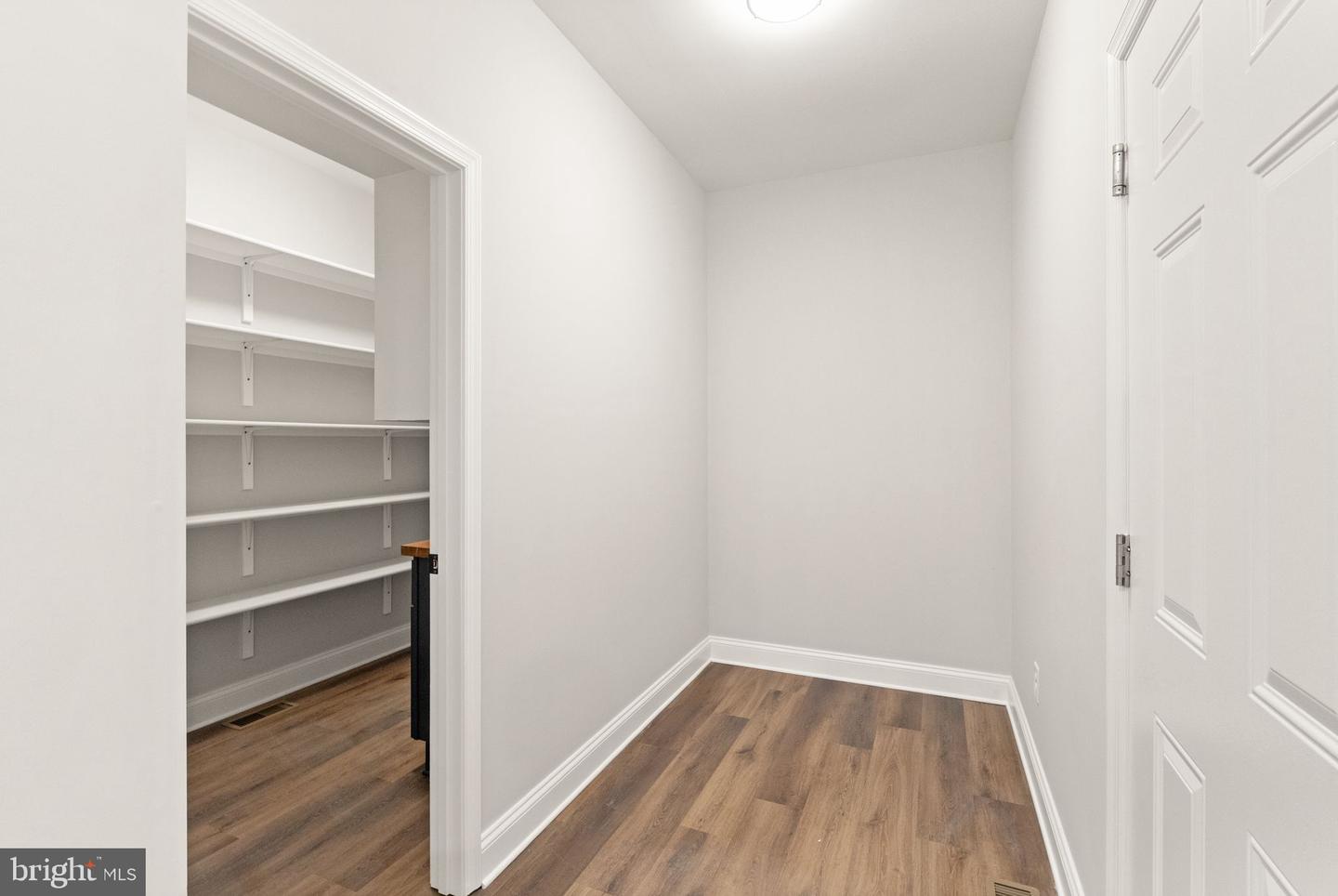 4823 STONEFIELD LN, WARRENTON, Virginia 20187, 4 Bedrooms Bedrooms, 7 Rooms Rooms,3 BathroomsBathrooms,Residential,For sale,4823 STONEFIELD LN,VAFQ2019372 MLS # VAFQ2019372