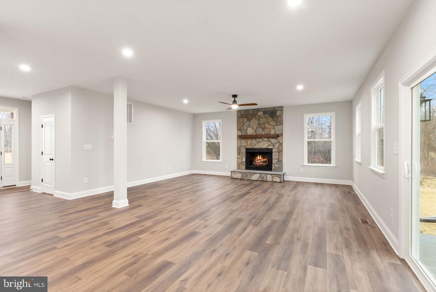 4823 STONEFIELD LN, WARRENTON, Virginia 20187, 4 Bedrooms Bedrooms, 7 Rooms Rooms,3 BathroomsBathrooms,Residential,For sale,4823 STONEFIELD LN,VAFQ2019372 MLS # VAFQ2019372