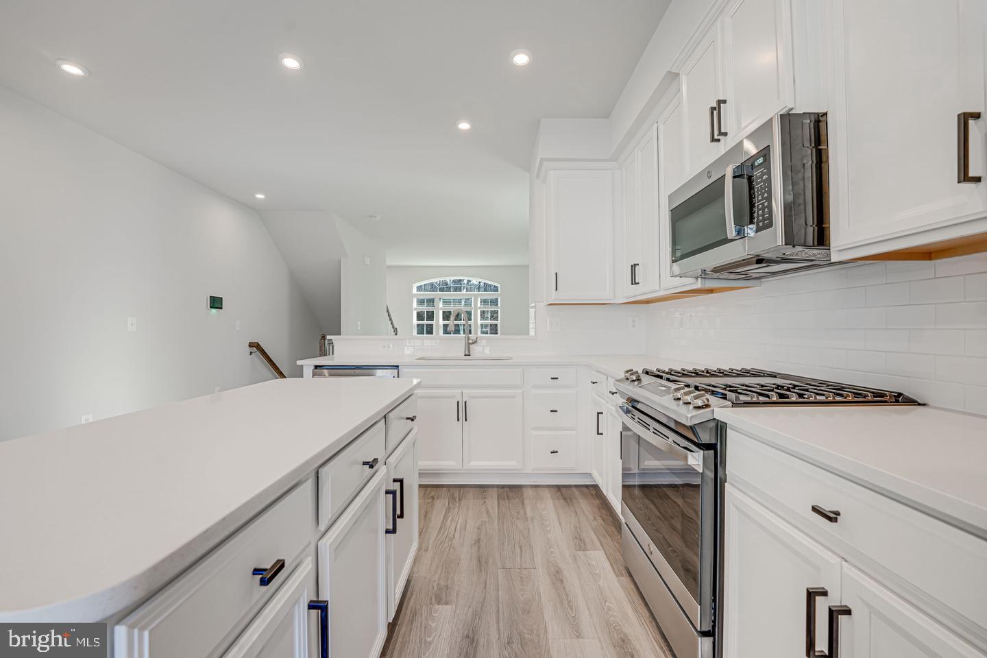 18339 REAPER HILL CT, TRIANGLE, Virginia 22172, 4 Bedrooms Bedrooms, ,4 BathroomsBathrooms,Residential,For sale,18339 REAPER HILL CT,VAPW2108170 MLS # VAPW2108170