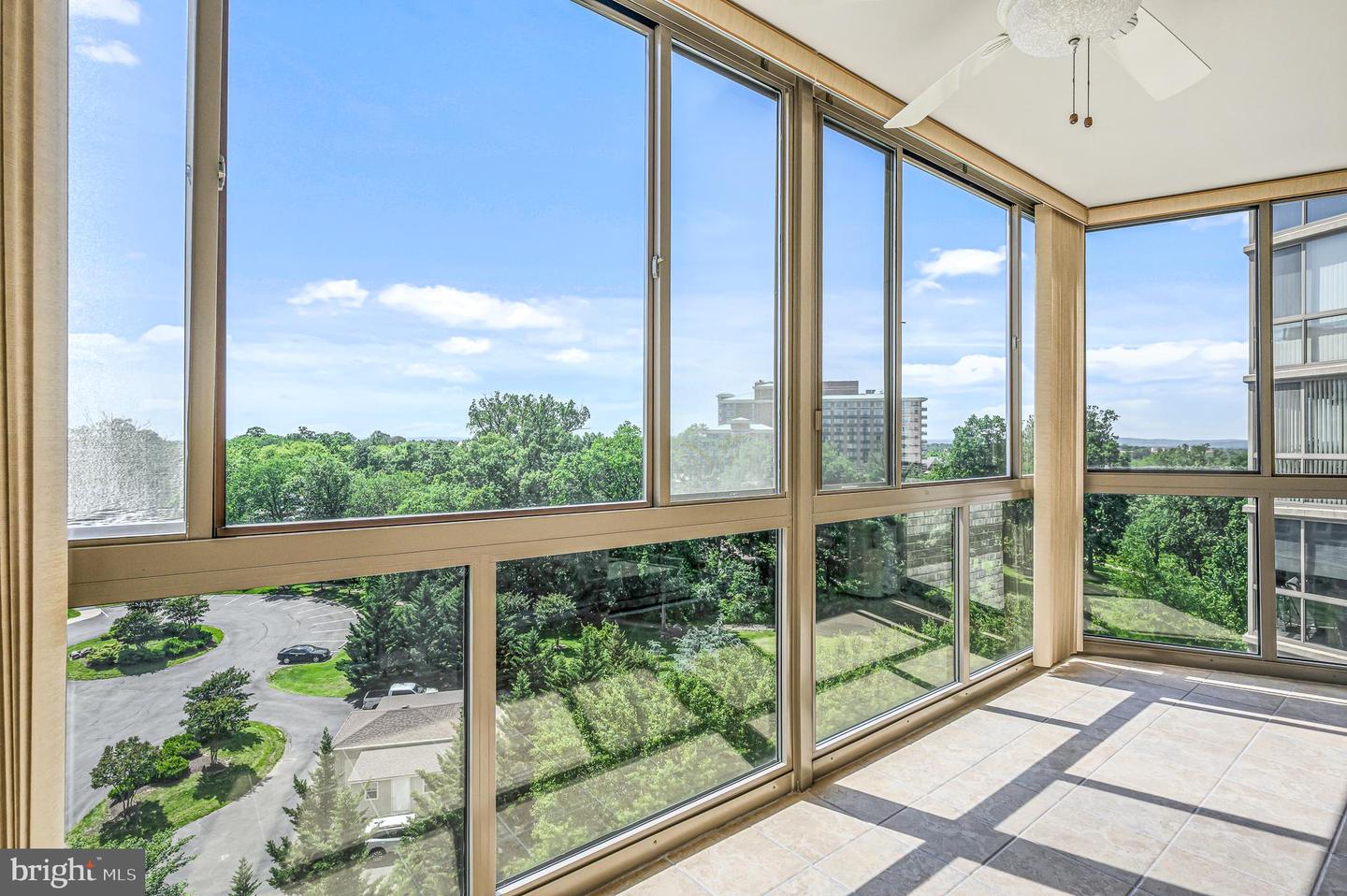 19355 CYPRESS RIDGE TER #802, LEESBURG, Virginia 20176, 3 Bedrooms Bedrooms, ,2 BathroomsBathrooms,Residential,For sale,19355 CYPRESS RIDGE TER #802,VALO2114060 MLS # VALO2114060