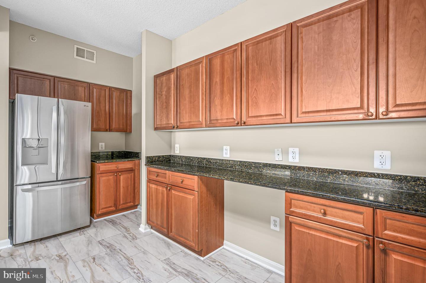 19355 CYPRESS RIDGE TER #802, LEESBURG, Virginia 20176, 3 Bedrooms Bedrooms, ,2 BathroomsBathrooms,Residential,For sale,19355 CYPRESS RIDGE TER #802,VALO2114060 MLS # VALO2114060