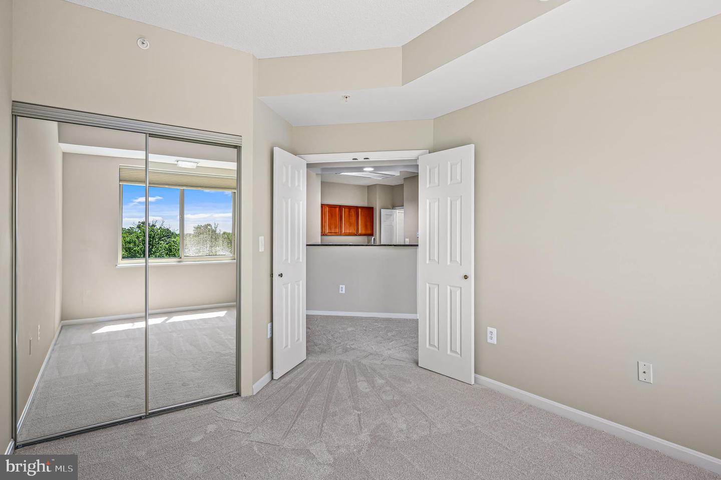 19355 CYPRESS RIDGE TER #802, LEESBURG, Virginia 20176, 3 Bedrooms Bedrooms, ,2 BathroomsBathrooms,Residential,For sale,19355 CYPRESS RIDGE TER #802,VALO2114060 MLS # VALO2114060