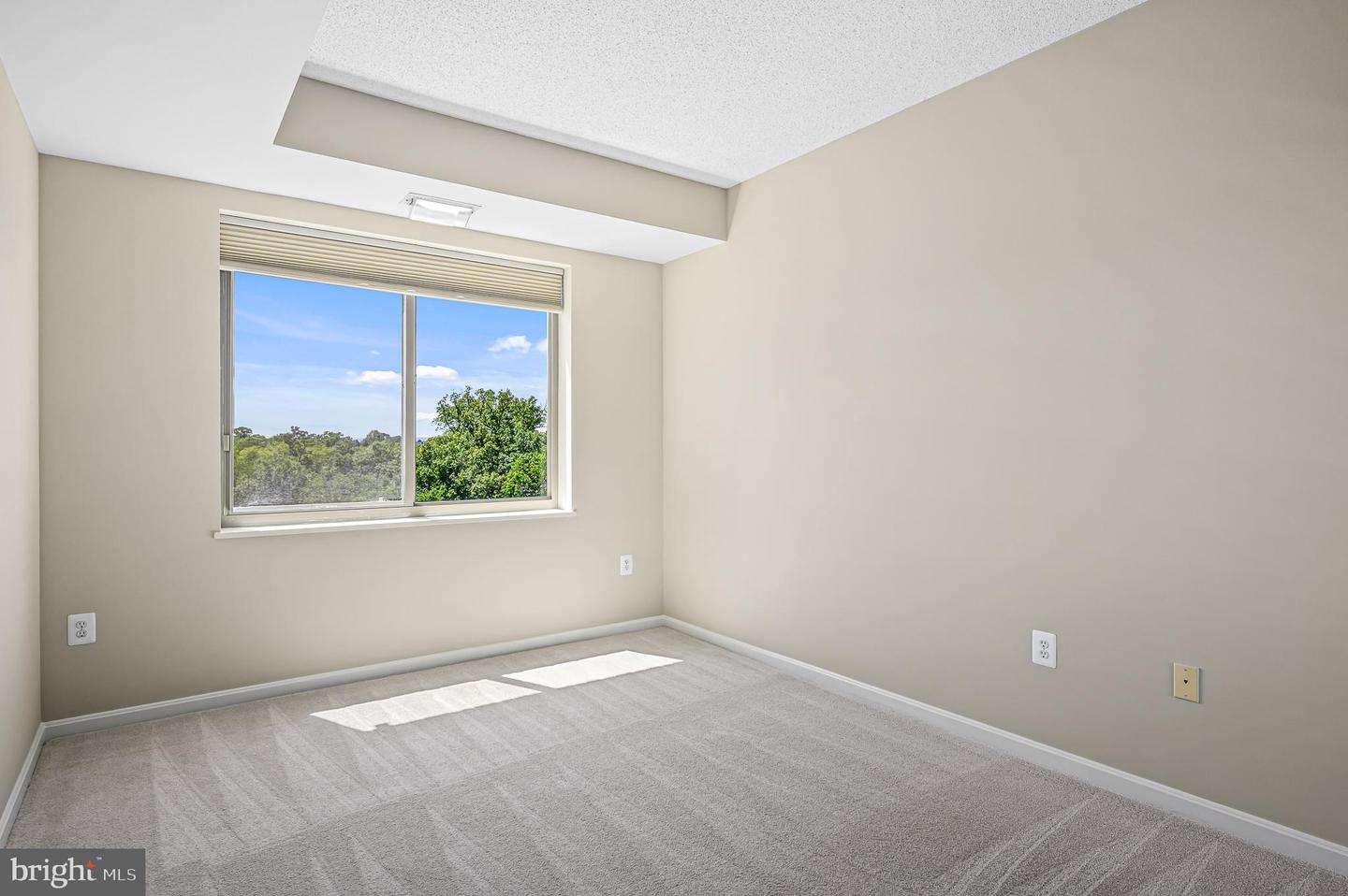 19355 CYPRESS RIDGE TER #802, LEESBURG, Virginia 20176, 3 Bedrooms Bedrooms, ,2 BathroomsBathrooms,Residential,For sale,19355 CYPRESS RIDGE TER #802,VALO2114060 MLS # VALO2114060