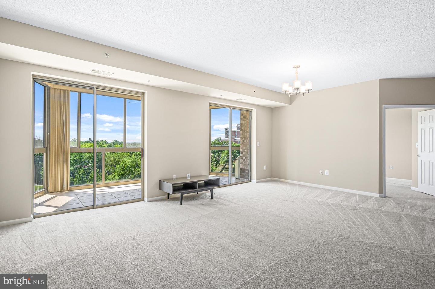 19355 CYPRESS RIDGE TER #802, LEESBURG, Virginia 20176, 3 Bedrooms Bedrooms, ,2 BathroomsBathrooms,Residential,For sale,19355 CYPRESS RIDGE TER #802,VALO2114060 MLS # VALO2114060