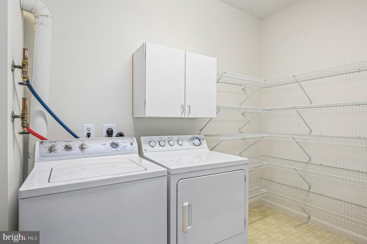 19355 CYPRESS RIDGE TER #802, LEESBURG, Virginia 20176, 3 Bedrooms Bedrooms, ,2 BathroomsBathrooms,Residential,For sale,19355 CYPRESS RIDGE TER #802,VALO2114060 MLS # VALO2114060