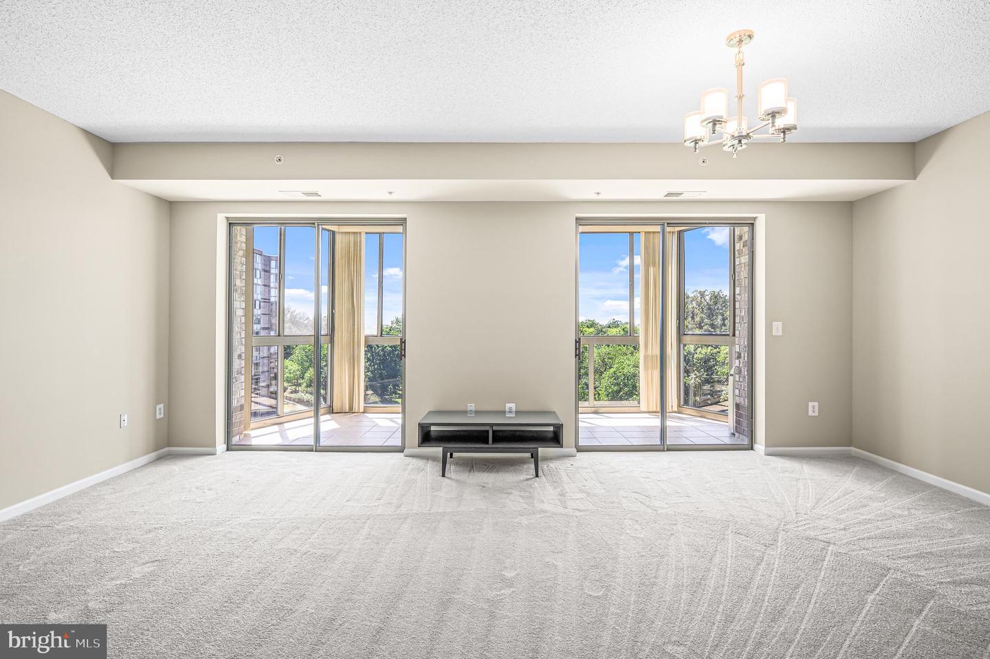 19355 CYPRESS RIDGE TER #802, LEESBURG, Virginia 20176, 3 Bedrooms Bedrooms, ,2 BathroomsBathrooms,Residential,For sale,19355 CYPRESS RIDGE TER #802,VALO2114060 MLS # VALO2114060