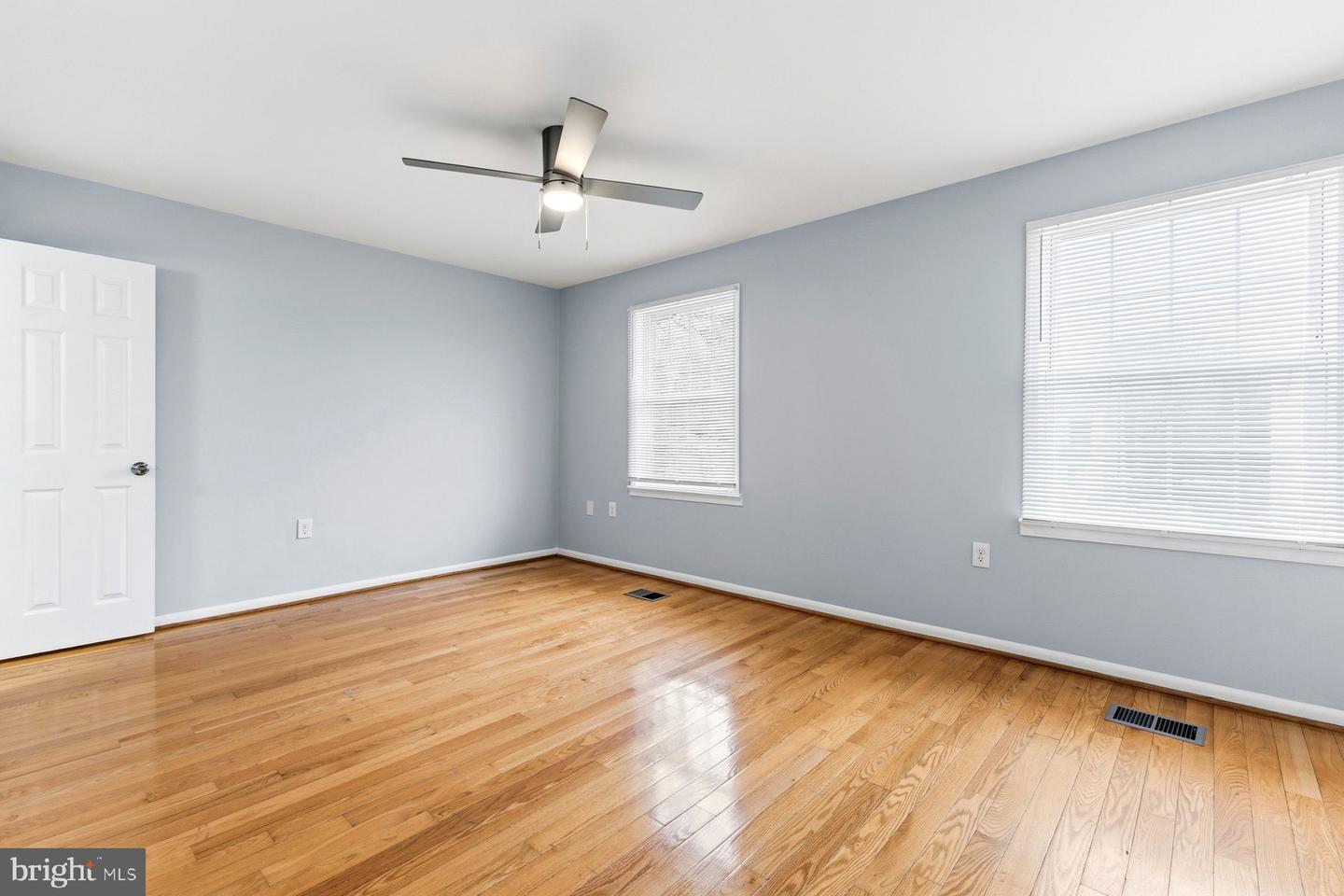 7233 EVANSTON RD, SPRINGFIELD, Virginia 22150, 3 Bedrooms Bedrooms, ,2 BathroomsBathrooms,Residential,For sale,7233 EVANSTON RD,VAFX2287142 MLS # VAFX2287142