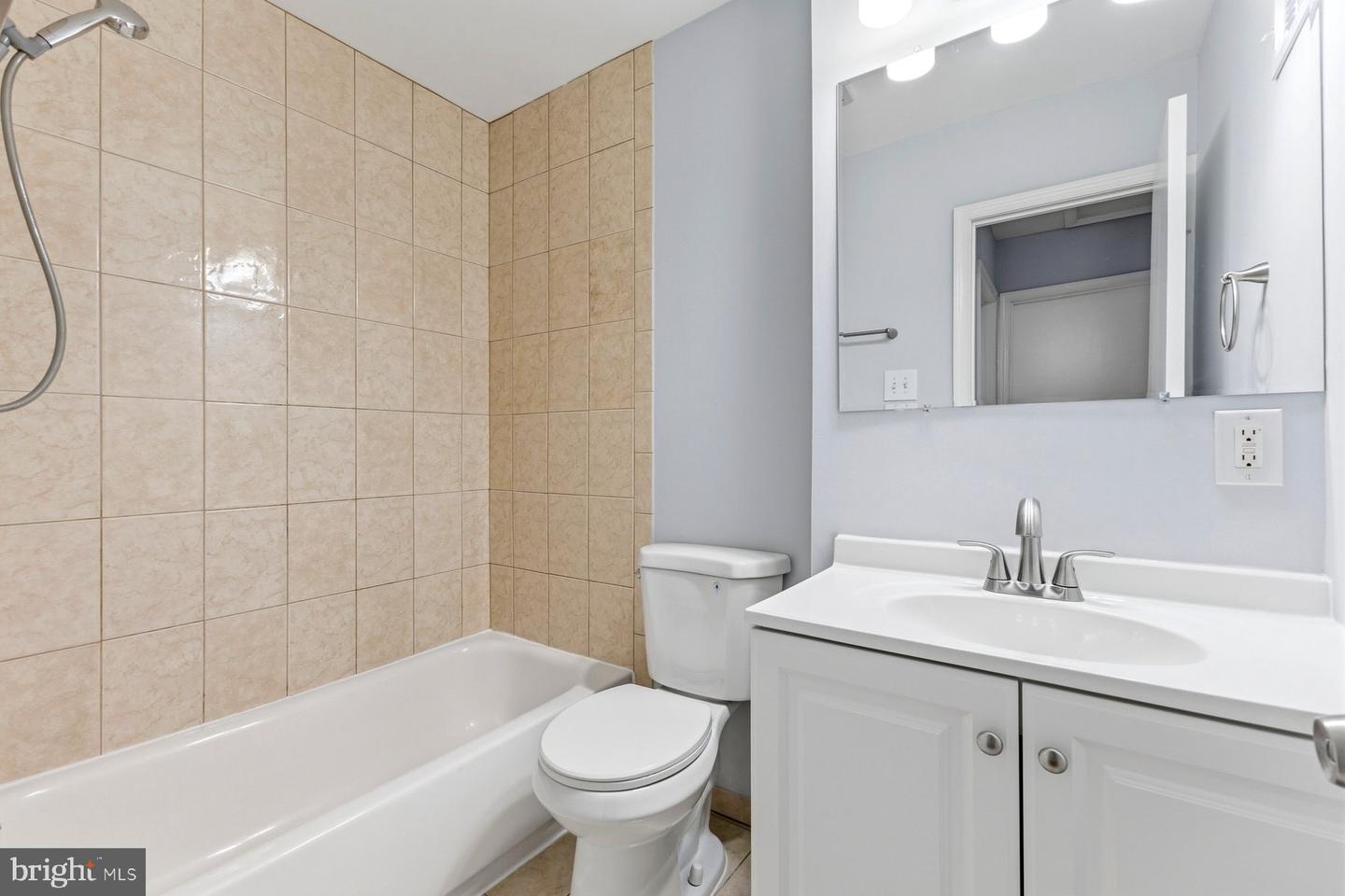 7233 EVANSTON RD, SPRINGFIELD, Virginia 22150, 3 Bedrooms Bedrooms, ,2 BathroomsBathrooms,Residential,For sale,7233 EVANSTON RD,VAFX2287142 MLS # VAFX2287142