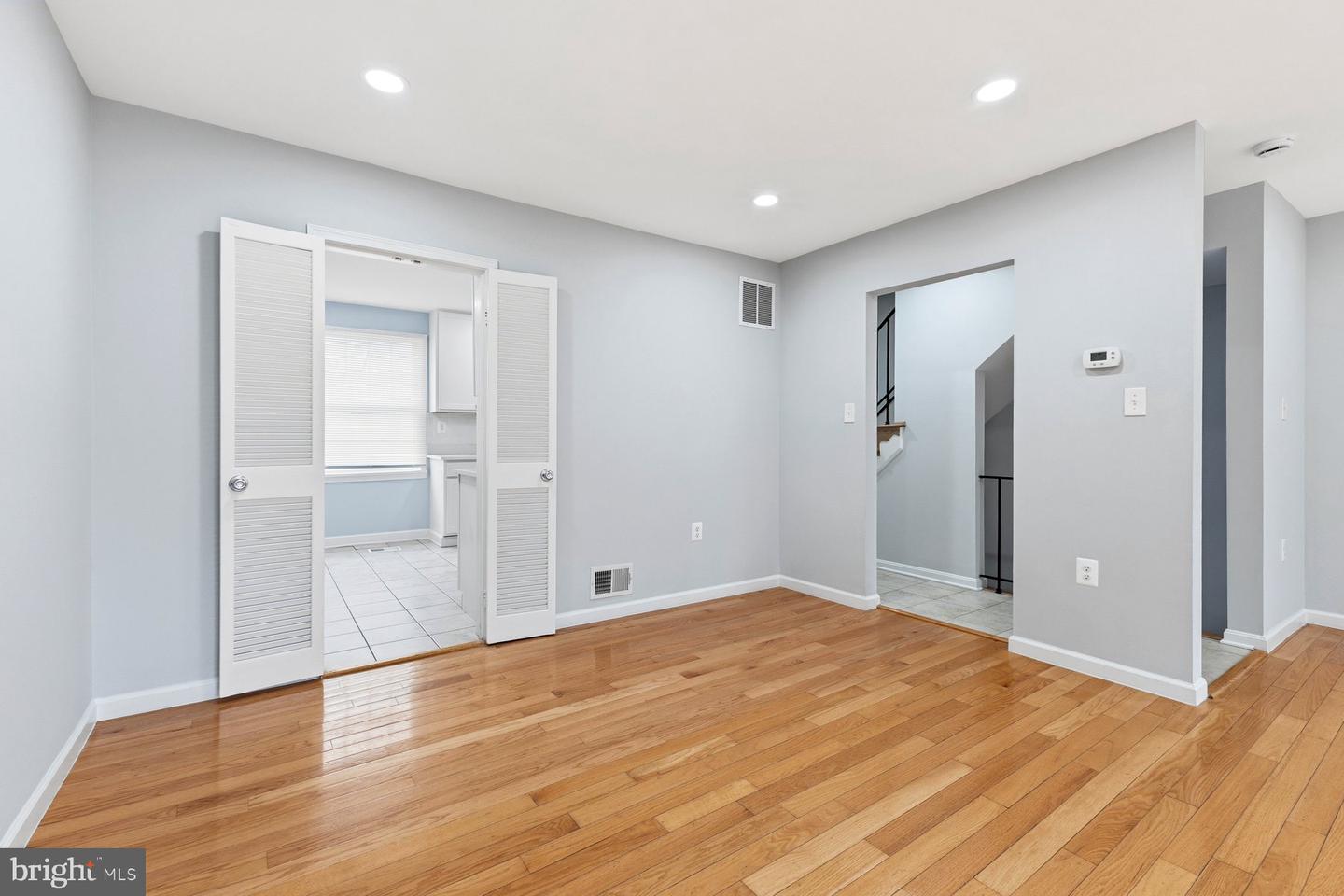 7233 EVANSTON RD, SPRINGFIELD, Virginia 22150, 3 Bedrooms Bedrooms, ,2 BathroomsBathrooms,Residential,For sale,7233 EVANSTON RD,VAFX2287142 MLS # VAFX2287142