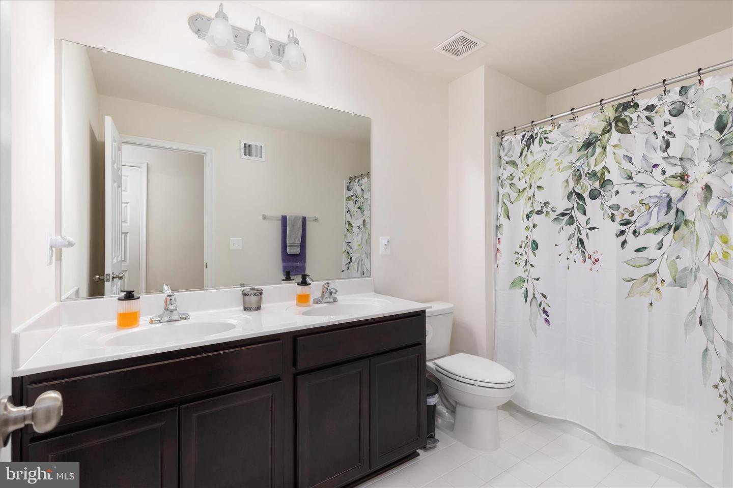 111 INTERLACE, STEPHENSON, Virginia 22656, 5 Bedrooms Bedrooms, ,3 BathroomsBathrooms,Residential,For sale,111 INTERLACE,VAFV2039610 MLS # VAFV2039610