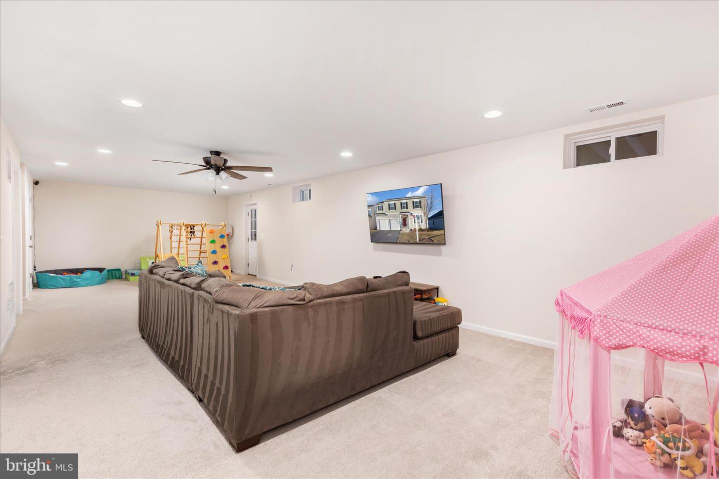 111 INTERLACE, STEPHENSON, Virginia 22656, 5 Bedrooms Bedrooms, ,3 BathroomsBathrooms,Residential,For sale,111 INTERLACE,VAFV2039610 MLS # VAFV2039610