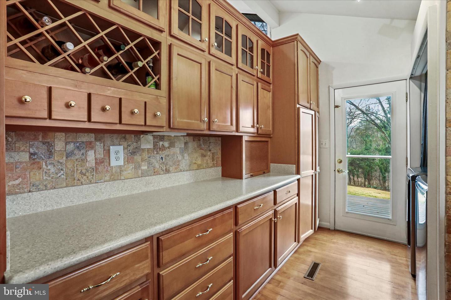 565 S RIVER, FRONT ROYAL, Virginia 22630, 3 Bedrooms Bedrooms, 6 Rooms Rooms,2 BathroomsBathrooms,Residential,For sale,565 S RIVER,VAWR2013448 MLS # VAWR2013448