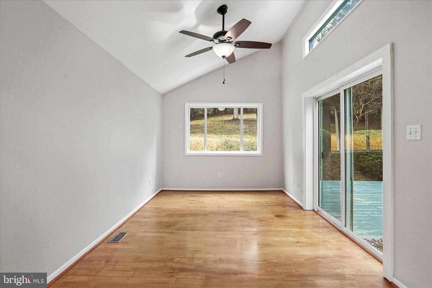 565 S RIVER, FRONT ROYAL, Virginia 22630, 3 Bedrooms Bedrooms, 6 Rooms Rooms,2 BathroomsBathrooms,Residential,For sale,565 S RIVER,VAWR2013448 MLS # VAWR2013448