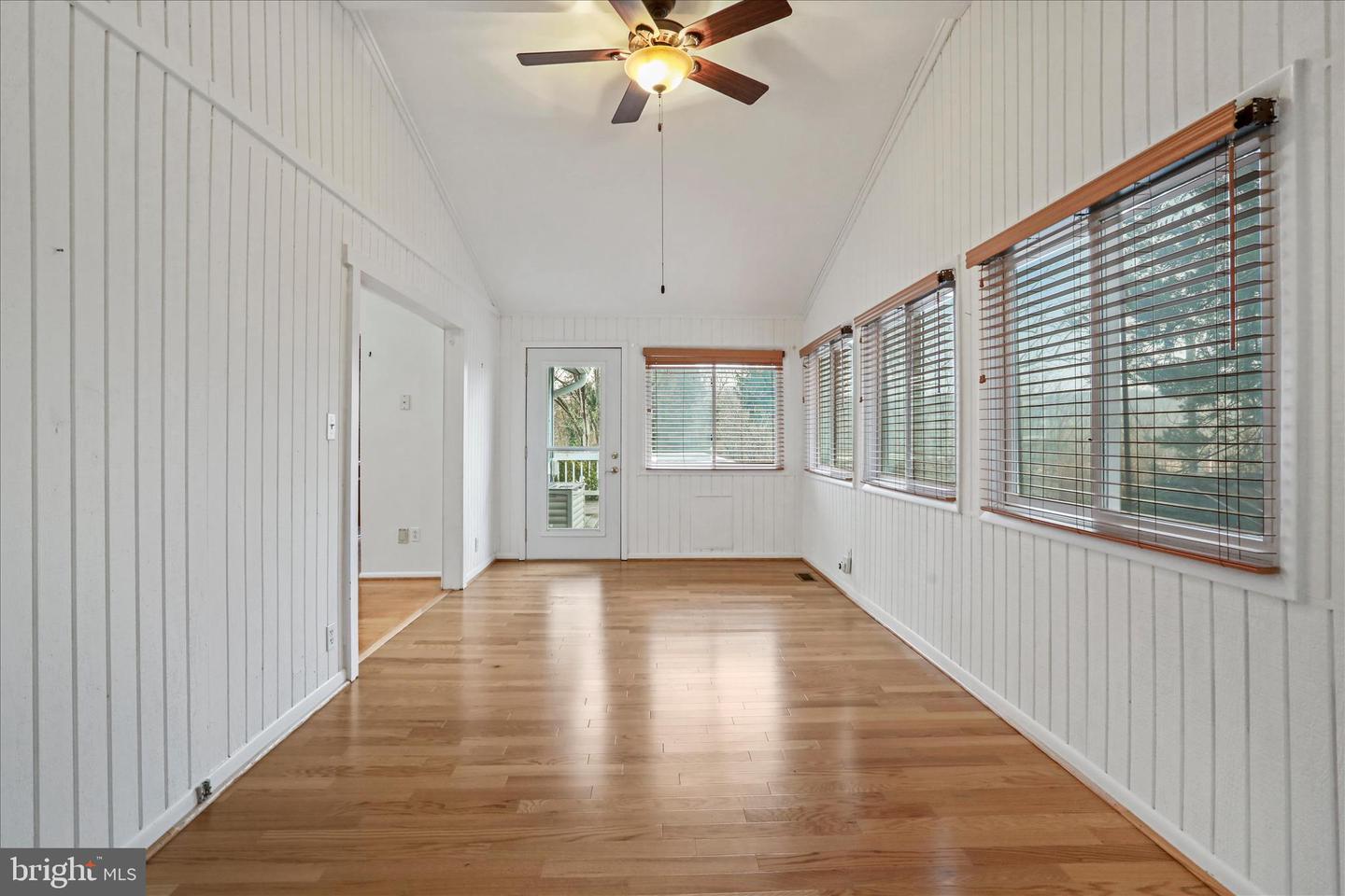 565 S RIVER, FRONT ROYAL, Virginia 22630, 3 Bedrooms Bedrooms, 6 Rooms Rooms,2 BathroomsBathrooms,Residential,For sale,565 S RIVER,VAWR2013448 MLS # VAWR2013448