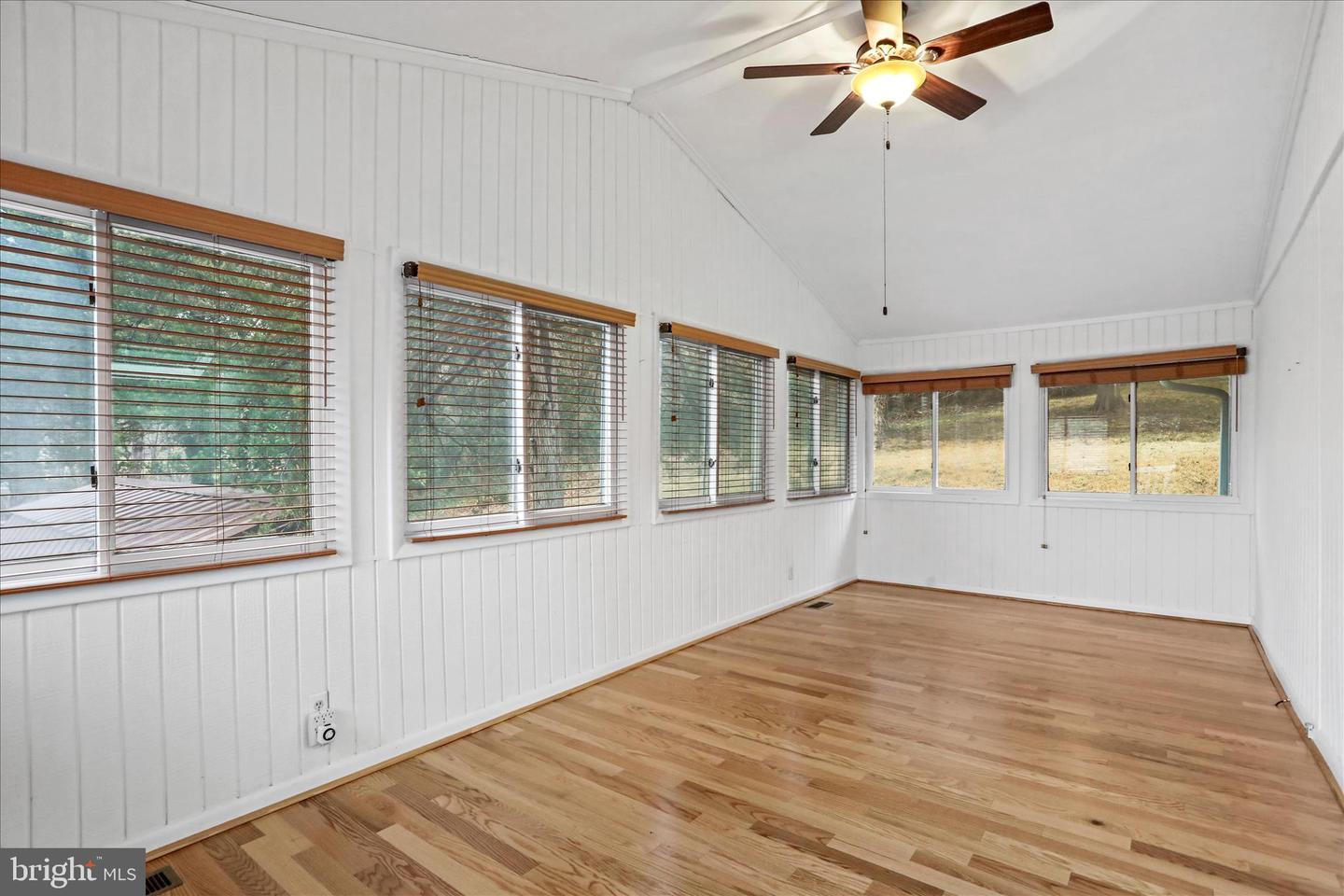 565 S RIVER, FRONT ROYAL, Virginia 22630, 3 Bedrooms Bedrooms, 6 Rooms Rooms,2 BathroomsBathrooms,Residential,For sale,565 S RIVER,VAWR2013448 MLS # VAWR2013448