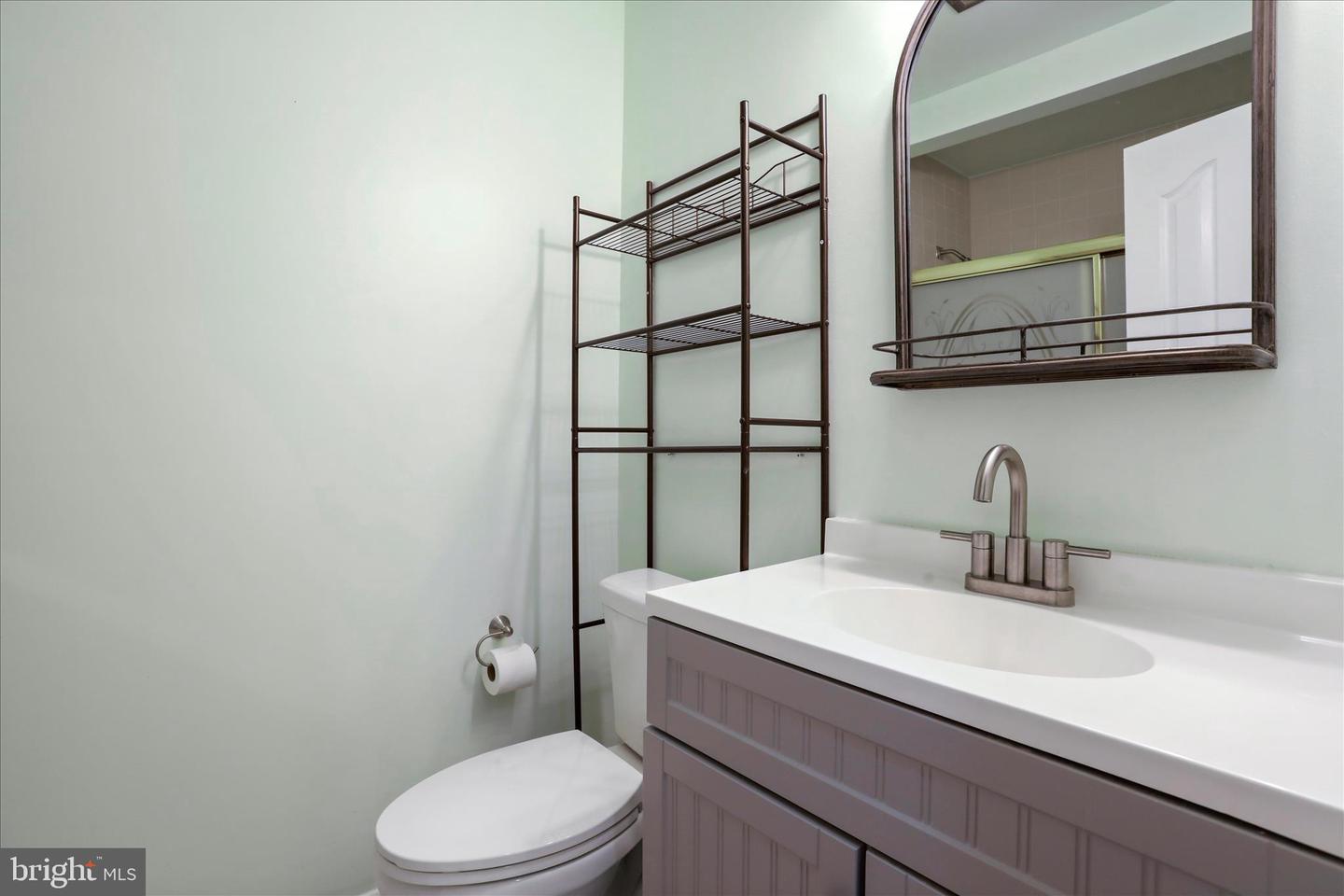 565 S RIVER, FRONT ROYAL, Virginia 22630, 3 Bedrooms Bedrooms, 6 Rooms Rooms,2 BathroomsBathrooms,Residential,For sale,565 S RIVER,VAWR2013448 MLS # VAWR2013448