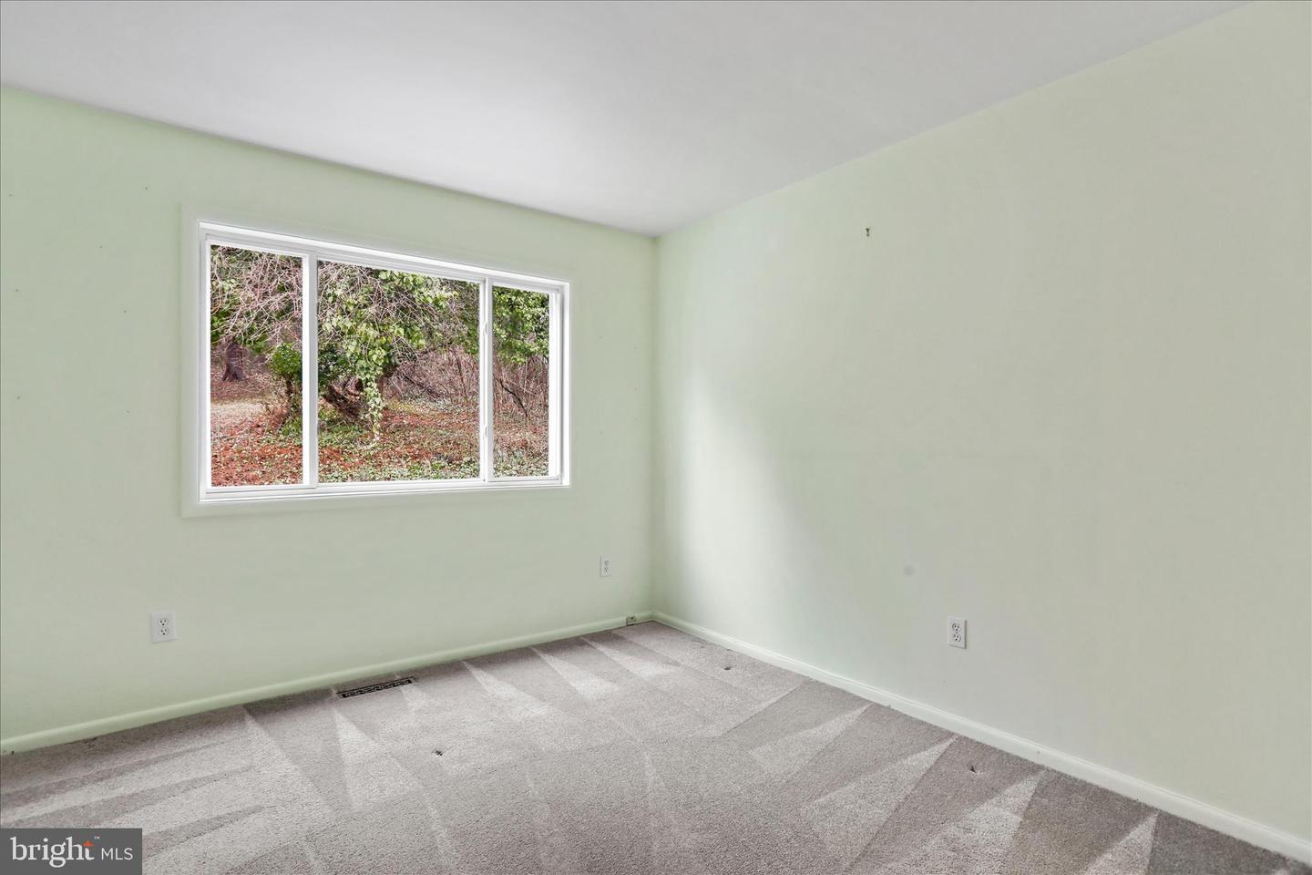 565 S RIVER, FRONT ROYAL, Virginia 22630, 3 Bedrooms Bedrooms, 6 Rooms Rooms,2 BathroomsBathrooms,Residential,For sale,565 S RIVER,VAWR2013448 MLS # VAWR2013448