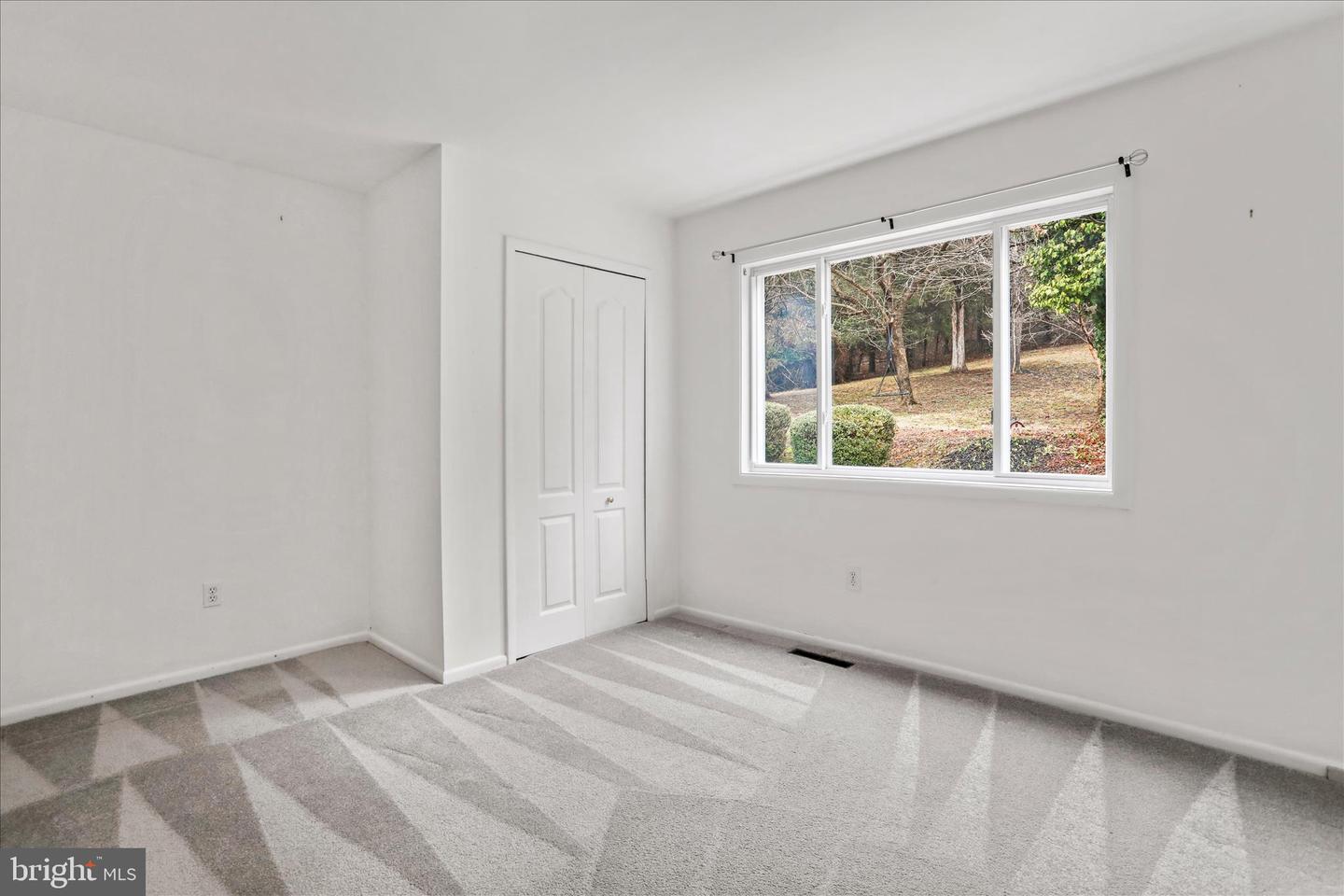 565 S RIVER, FRONT ROYAL, Virginia 22630, 3 Bedrooms Bedrooms, 6 Rooms Rooms,2 BathroomsBathrooms,Residential,For sale,565 S RIVER,VAWR2013448 MLS # VAWR2013448