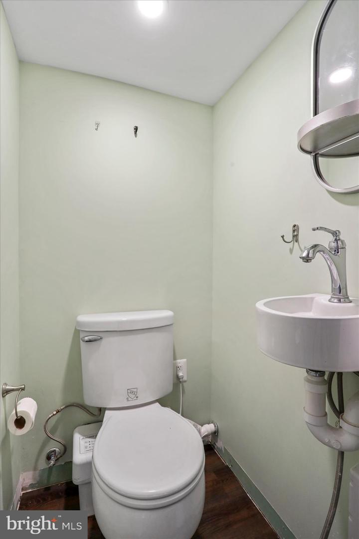 565 S RIVER, FRONT ROYAL, Virginia 22630, 3 Bedrooms Bedrooms, 6 Rooms Rooms,2 BathroomsBathrooms,Residential,For sale,565 S RIVER,VAWR2013448 MLS # VAWR2013448