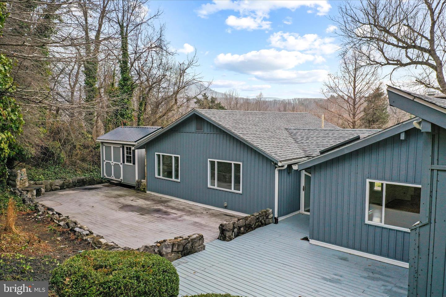 565 S RIVER, FRONT ROYAL, Virginia 22630, 3 Bedrooms Bedrooms, 6 Rooms Rooms,2 BathroomsBathrooms,Residential,For sale,565 S RIVER,VAWR2013448 MLS # VAWR2013448