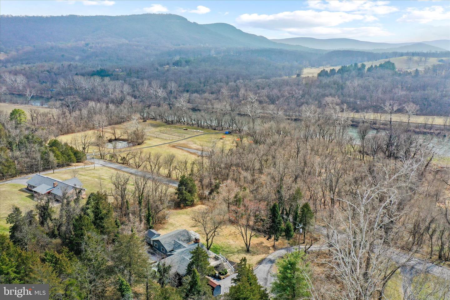 565 S RIVER, FRONT ROYAL, Virginia 22630, 3 Bedrooms Bedrooms, 6 Rooms Rooms,2 BathroomsBathrooms,Residential,For sale,565 S RIVER,VAWR2013448 MLS # VAWR2013448