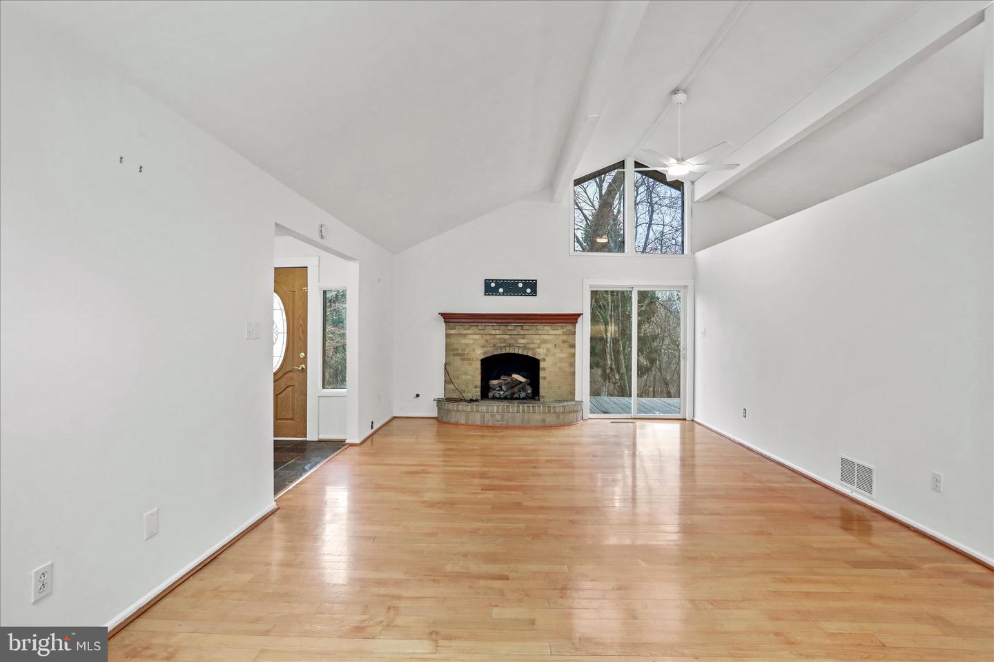 565 S RIVER, FRONT ROYAL, Virginia 22630, 3 Bedrooms Bedrooms, 6 Rooms Rooms,2 BathroomsBathrooms,Residential,For sale,565 S RIVER,VAWR2013448 MLS # VAWR2013448