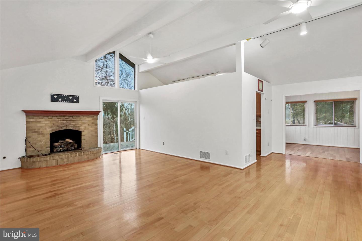 565 S RIVER, FRONT ROYAL, Virginia 22630, 3 Bedrooms Bedrooms, 6 Rooms Rooms,2 BathroomsBathrooms,Residential,For sale,565 S RIVER,VAWR2013448 MLS # VAWR2013448