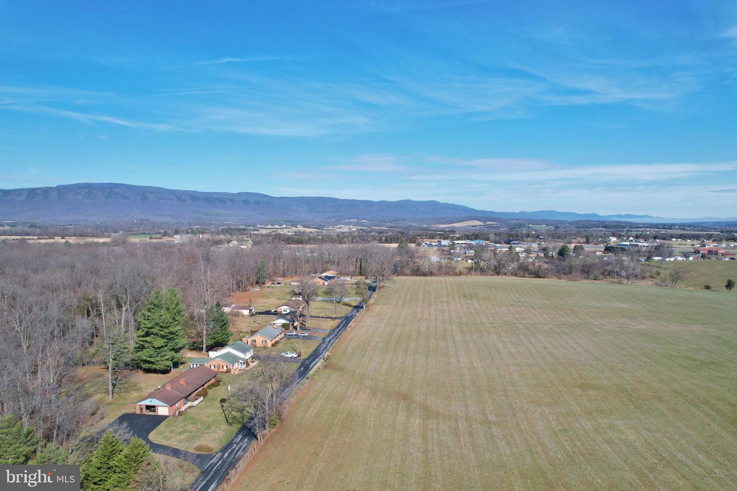 472 HONEYSUCKLE RD, ELKTON, Virginia 22827, 3 Bedrooms Bedrooms, ,2 BathroomsBathrooms,Residential,For sale,472 HONEYSUCKLE RD,VARO2002864 MLS # VARO2002864