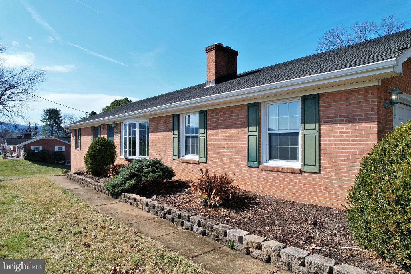 472 HONEYSUCKLE RD, ELKTON, Virginia 22827, 3 Bedrooms Bedrooms, ,2 BathroomsBathrooms,Residential,For sale,472 HONEYSUCKLE RD,VARO2002864 MLS # VARO2002864