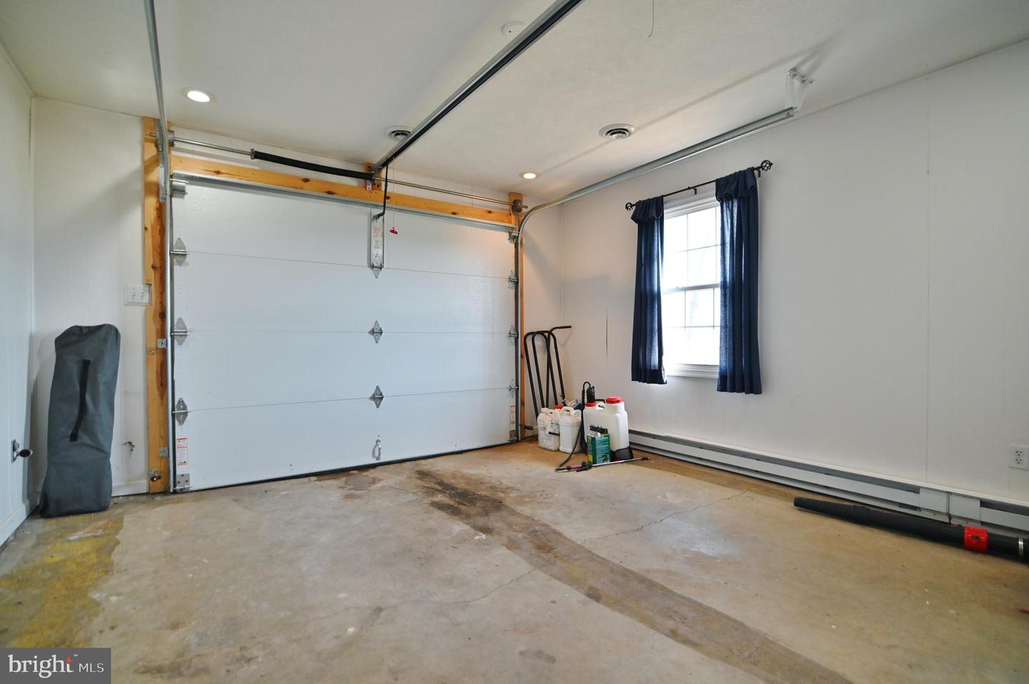 472 HONEYSUCKLE RD, ELKTON, Virginia 22827, 3 Bedrooms Bedrooms, ,2 BathroomsBathrooms,Residential,For sale,472 HONEYSUCKLE RD,VARO2002864 MLS # VARO2002864