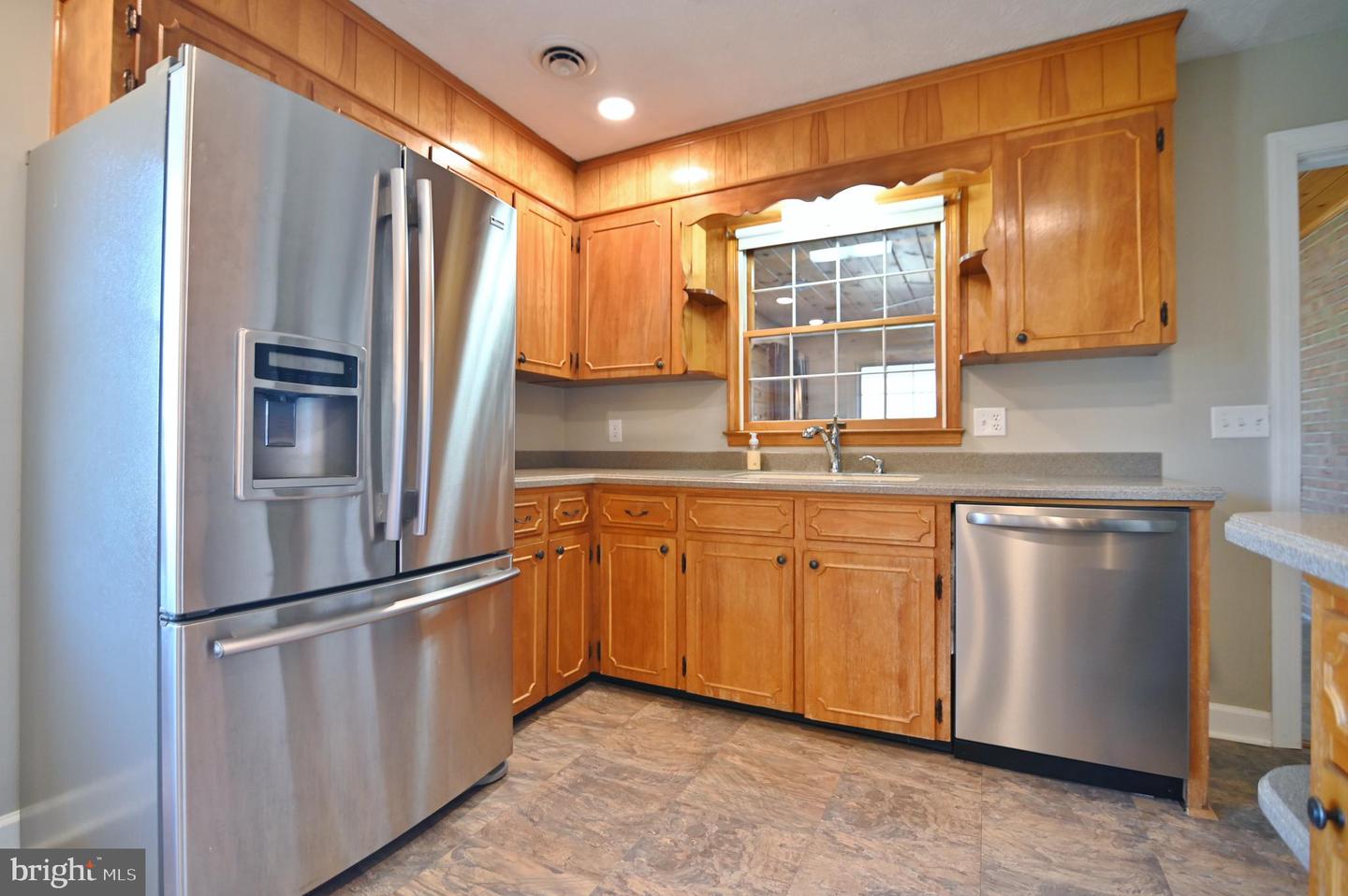 472 HONEYSUCKLE RD, ELKTON, Virginia 22827, 3 Bedrooms Bedrooms, ,2 BathroomsBathrooms,Residential,For sale,472 HONEYSUCKLE RD,VARO2002864 MLS # VARO2002864