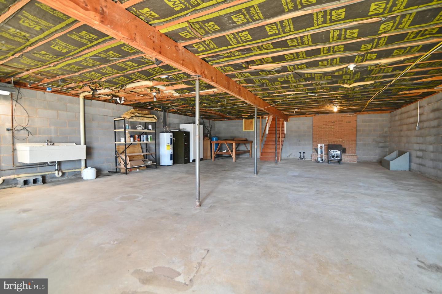 472 HONEYSUCKLE RD, ELKTON, Virginia 22827, 3 Bedrooms Bedrooms, ,2 BathroomsBathrooms,Residential,For sale,472 HONEYSUCKLE RD,VARO2002864 MLS # VARO2002864