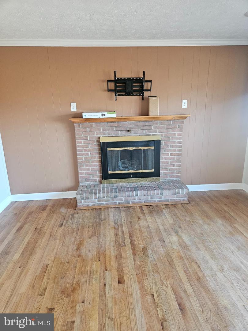 472 HONEYSUCKLE RD, ELKTON, Virginia 22827, 3 Bedrooms Bedrooms, ,2 BathroomsBathrooms,Residential,For sale,472 HONEYSUCKLE RD,VARO2002864 MLS # VARO2002864