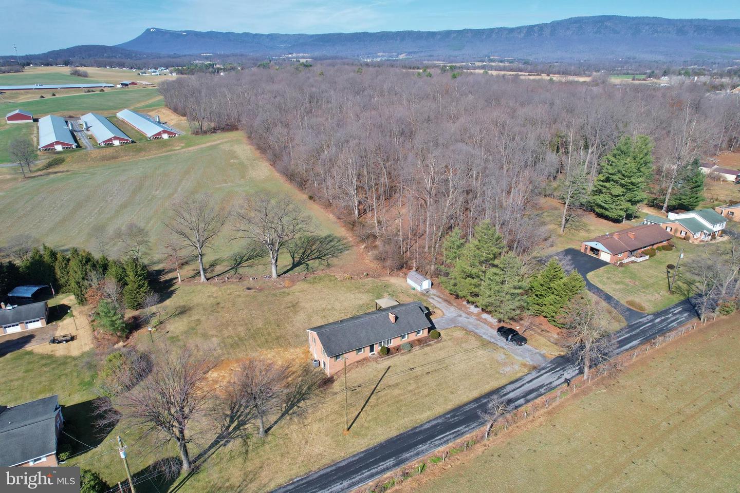 472 HONEYSUCKLE RD, ELKTON, Virginia 22827, 3 Bedrooms Bedrooms, ,2 BathroomsBathrooms,Residential,For sale,472 HONEYSUCKLE RD,VARO2002864 MLS # VARO2002864