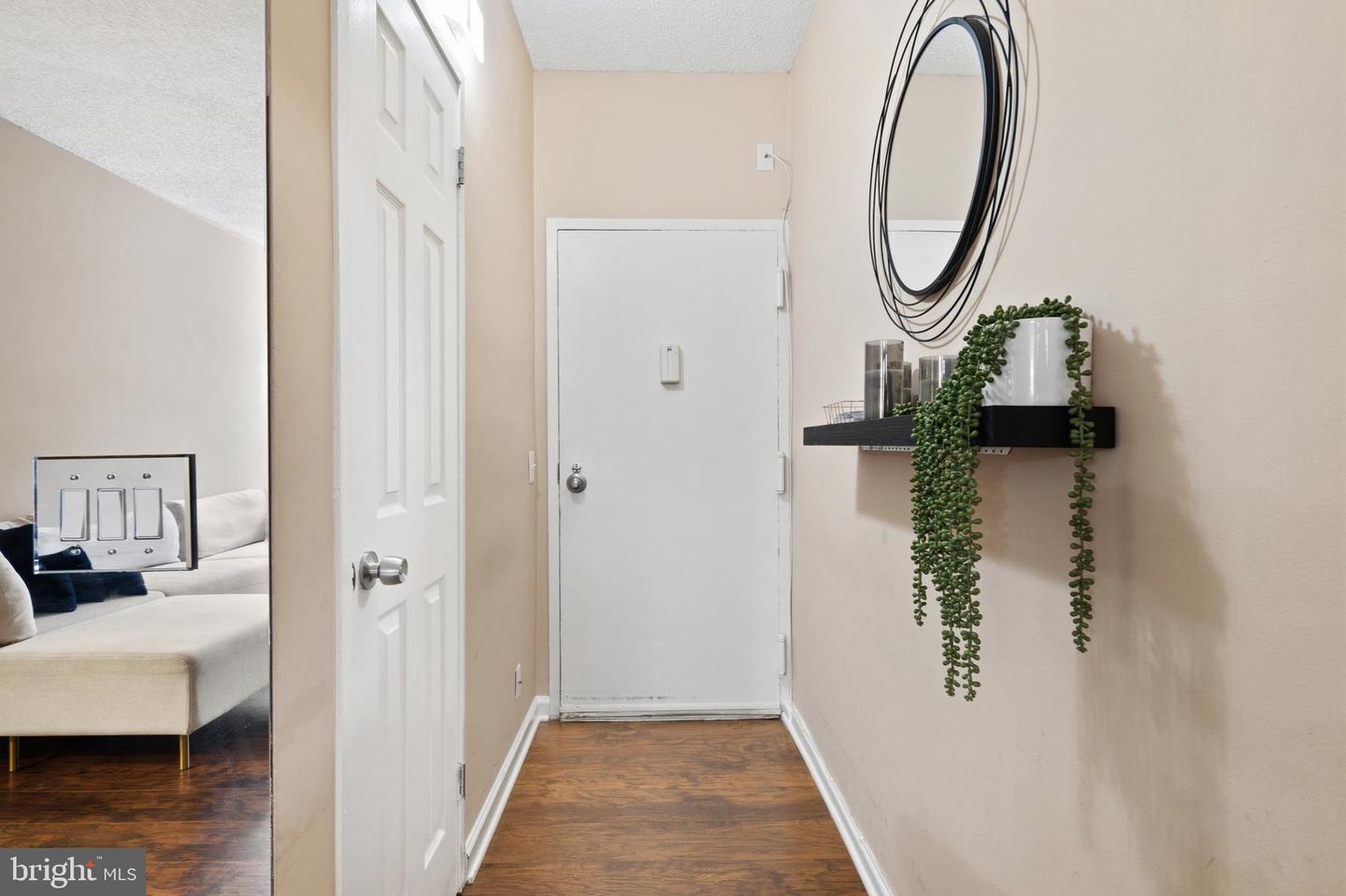 5911 EDSALL RD #0G13, ALEXANDRIA, Virginia 22304, 2 Bedrooms Bedrooms, ,2 BathroomsBathrooms,Residential,For sale,5911 EDSALL RD #0G13,VAAX2054538 MLS # VAAX2054538