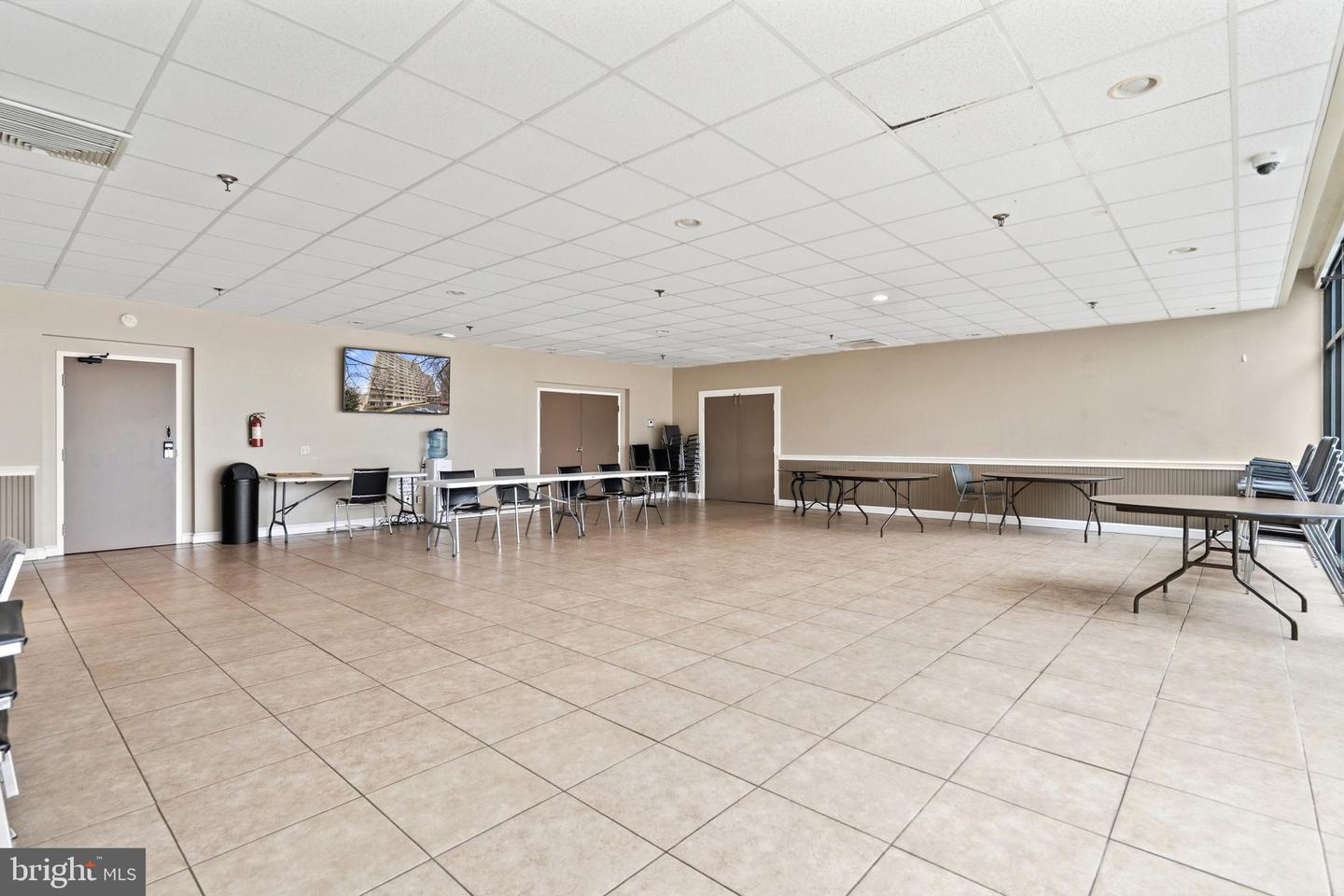 5911 EDSALL RD #0G13, ALEXANDRIA, Virginia 22304, 2 Bedrooms Bedrooms, ,2 BathroomsBathrooms,Residential,For sale,5911 EDSALL RD #0G13,VAAX2054538 MLS # VAAX2054538