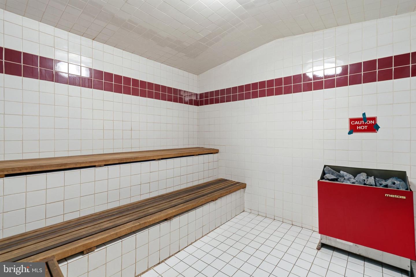 5911 EDSALL RD #0G13, ALEXANDRIA, Virginia 22304, 2 Bedrooms Bedrooms, ,2 BathroomsBathrooms,Residential,For sale,5911 EDSALL RD #0G13,VAAX2054538 MLS # VAAX2054538