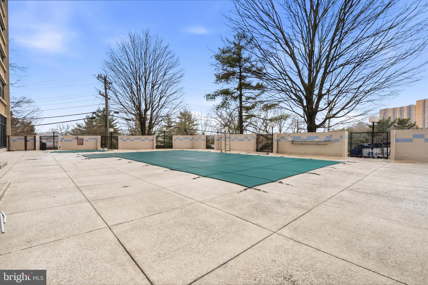 5911 EDSALL RD #0G13, ALEXANDRIA, Virginia 22304, 2 Bedrooms Bedrooms, ,2 BathroomsBathrooms,Residential,For sale,5911 EDSALL RD #0G13,VAAX2054538 MLS # VAAX2054538