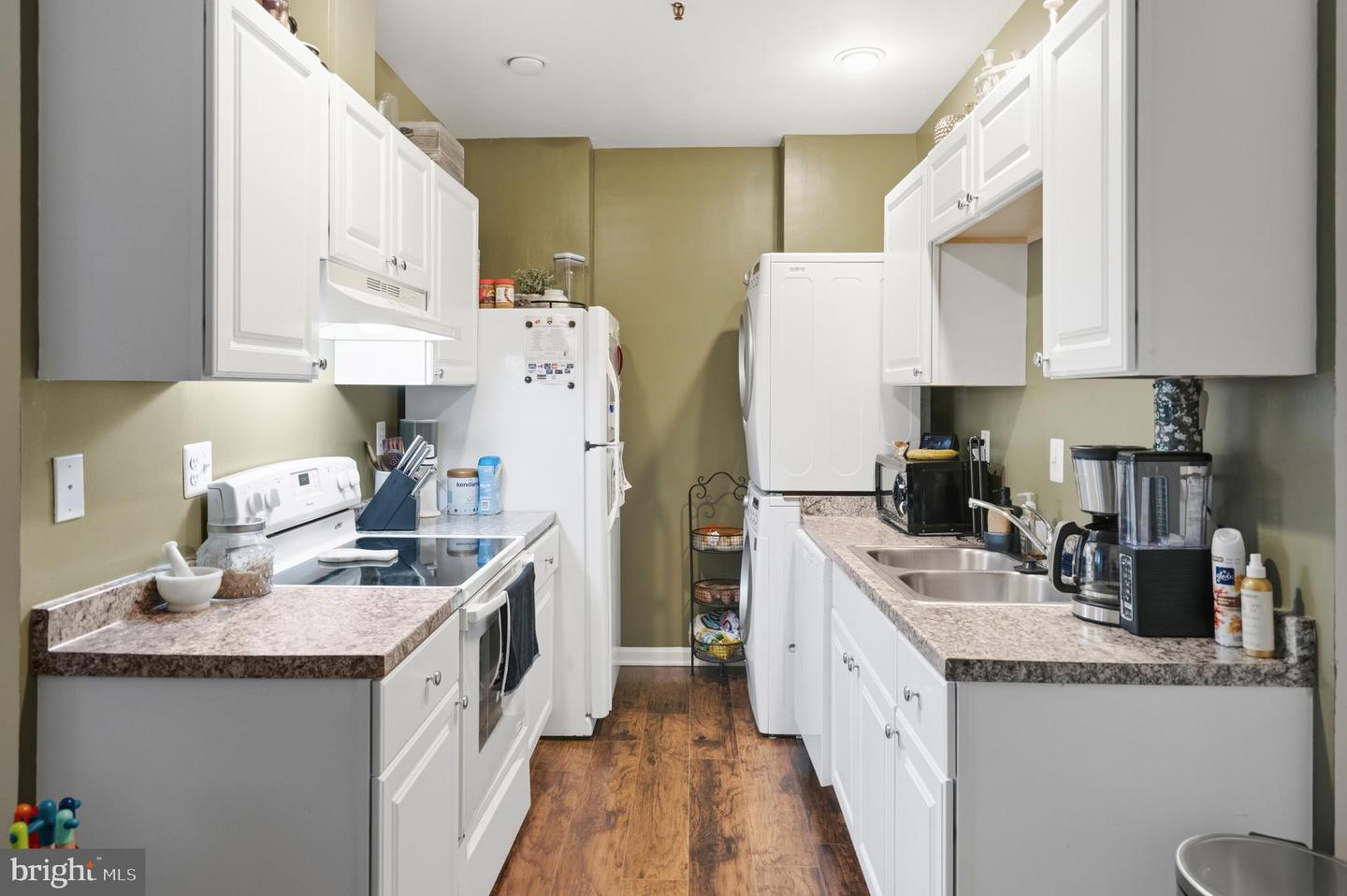 5911 EDSALL RD #0G13, ALEXANDRIA, Virginia 22304, 2 Bedrooms Bedrooms, ,2 BathroomsBathrooms,Residential,For sale,5911 EDSALL RD #0G13,VAAX2054538 MLS # VAAX2054538