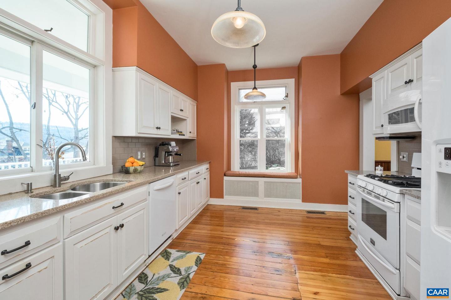 428 MAPLE AVE, WAYNESBORO, Virginia 22980, 4 Bedrooms Bedrooms, ,2 BathroomsBathrooms,Residential,For sale,428 MAPLE AVE,673747 MLS # 673747